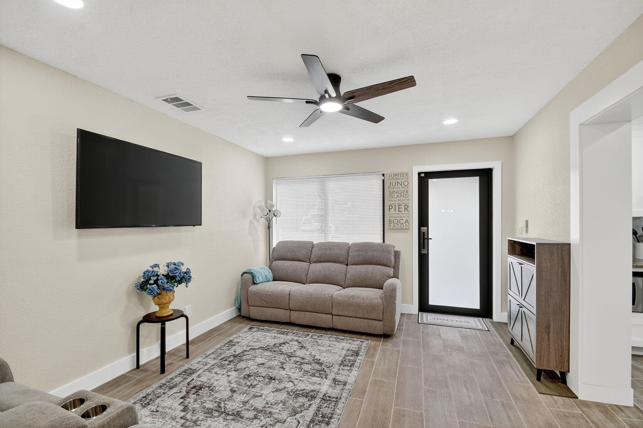 5008 Parker Avenue, West Palm Beach, FL 33405 — photo 7 of 32