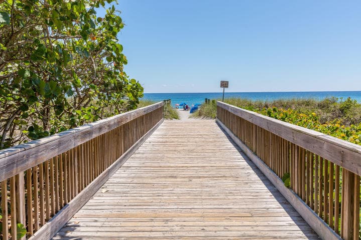 825 Egret Circle 308, Delray Beach, FL 33444 — photo 31 of 34