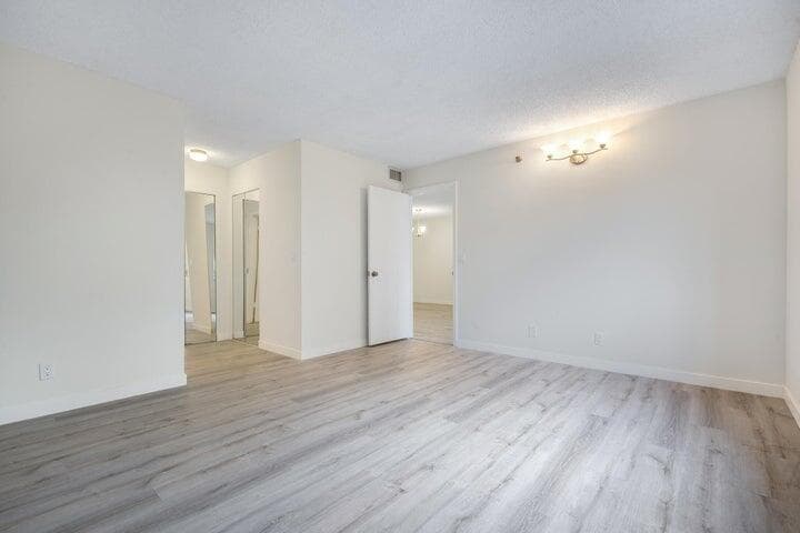 7770 Tahiti Lane 405, Lake Worth, FL 33467 — photo 14 of 20