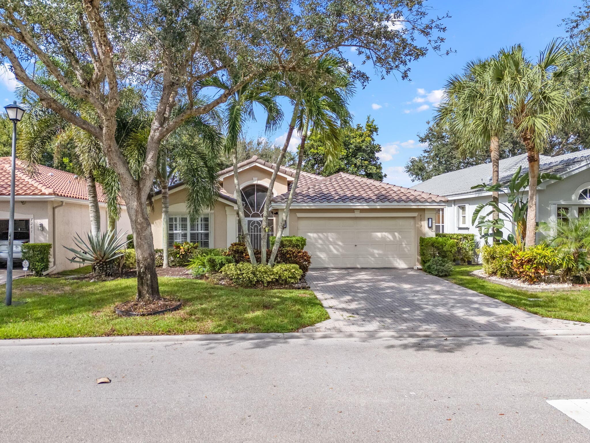 7273 Kea Lani Drive, Boynton Beach, FL 33437 — photo 3 of 35