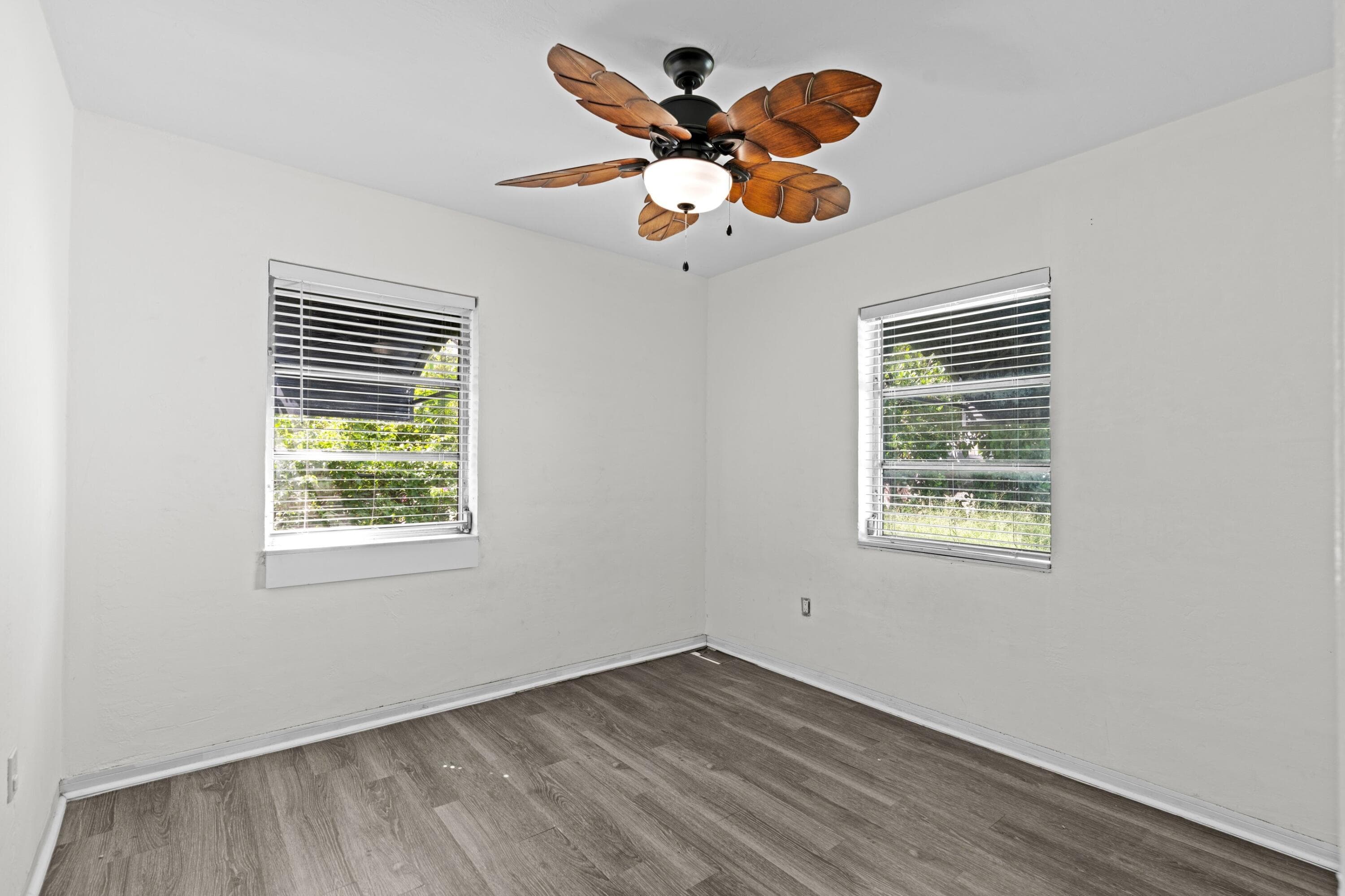 3101 Glenwood Road, West Palm Beach, FL 33405 — photo 10 of 21