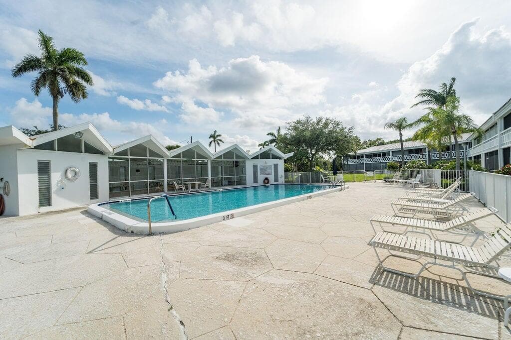 331 Tequesta Drive 224, Tequesta, FL 33469 — photo 30 of 33