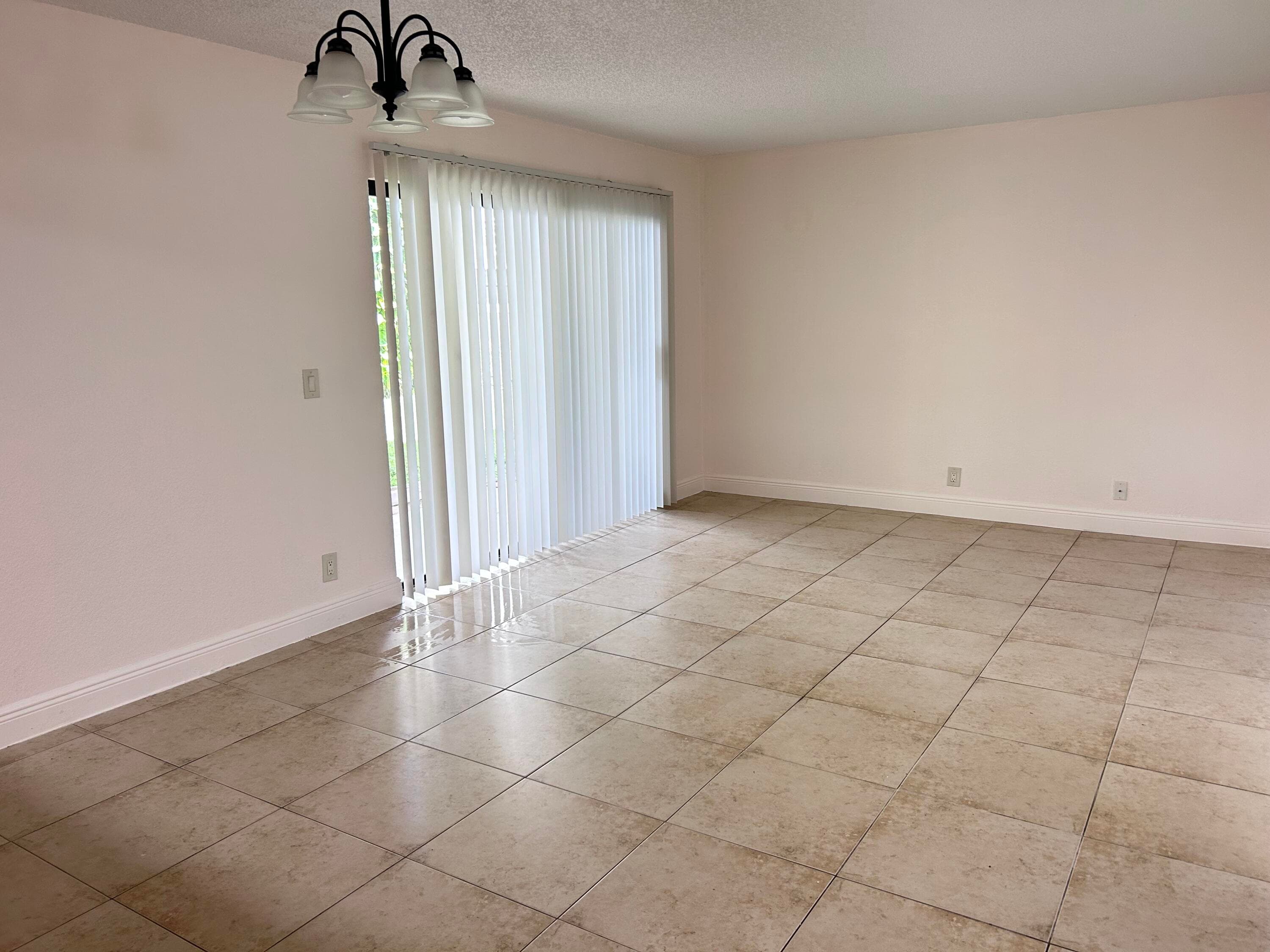 1525 Lake Crystal Drive D, West Palm Beach, FL 33411 — photo 6 of 15