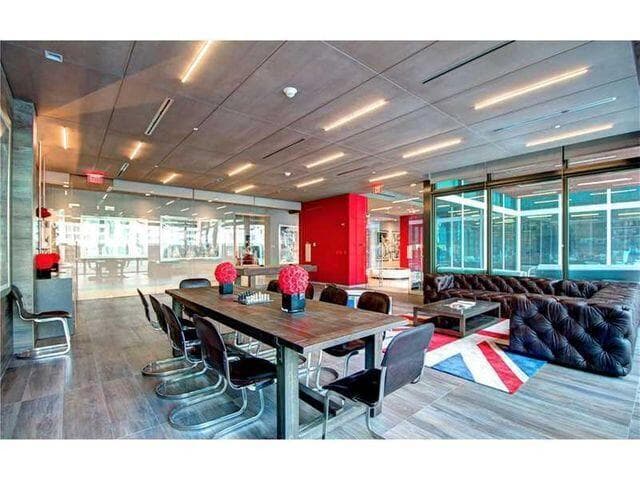 1080 Brickell Avenue 3305, Miami, FL 33131 — photo 3 of 30