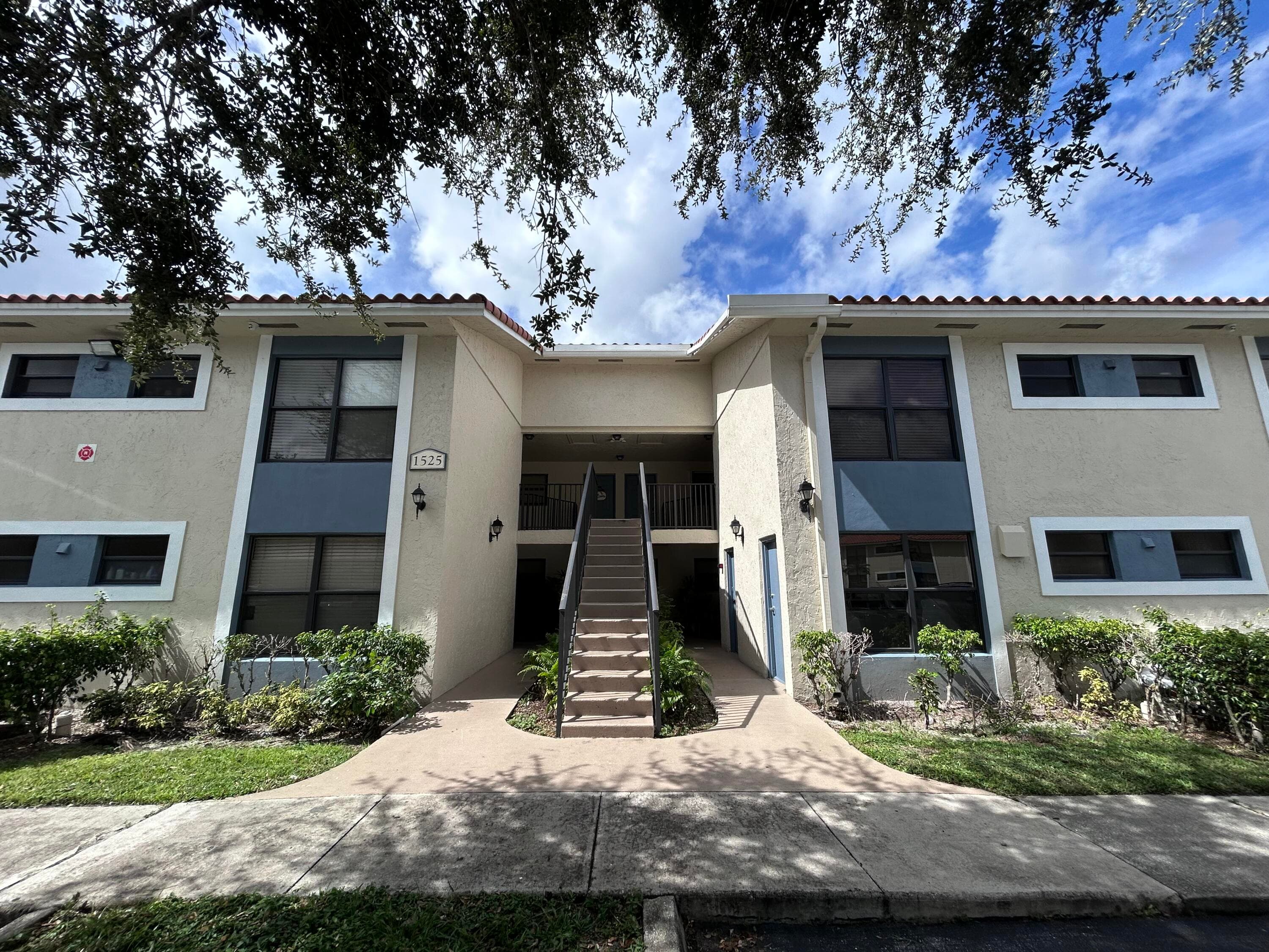 1525 Lake Crystal Drive D, West Palm Beach, FL 33411 — photo 1 of 15