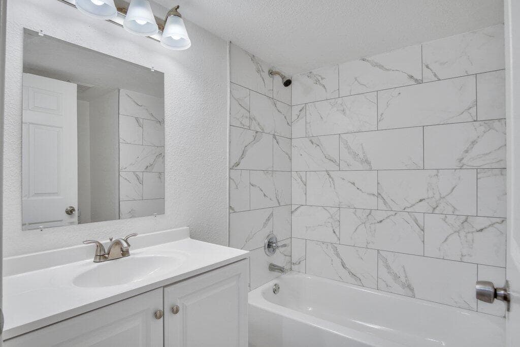 17388 Boca Club Boulevard 201, Boca Raton, FL 33487 — photo 28 of 44
