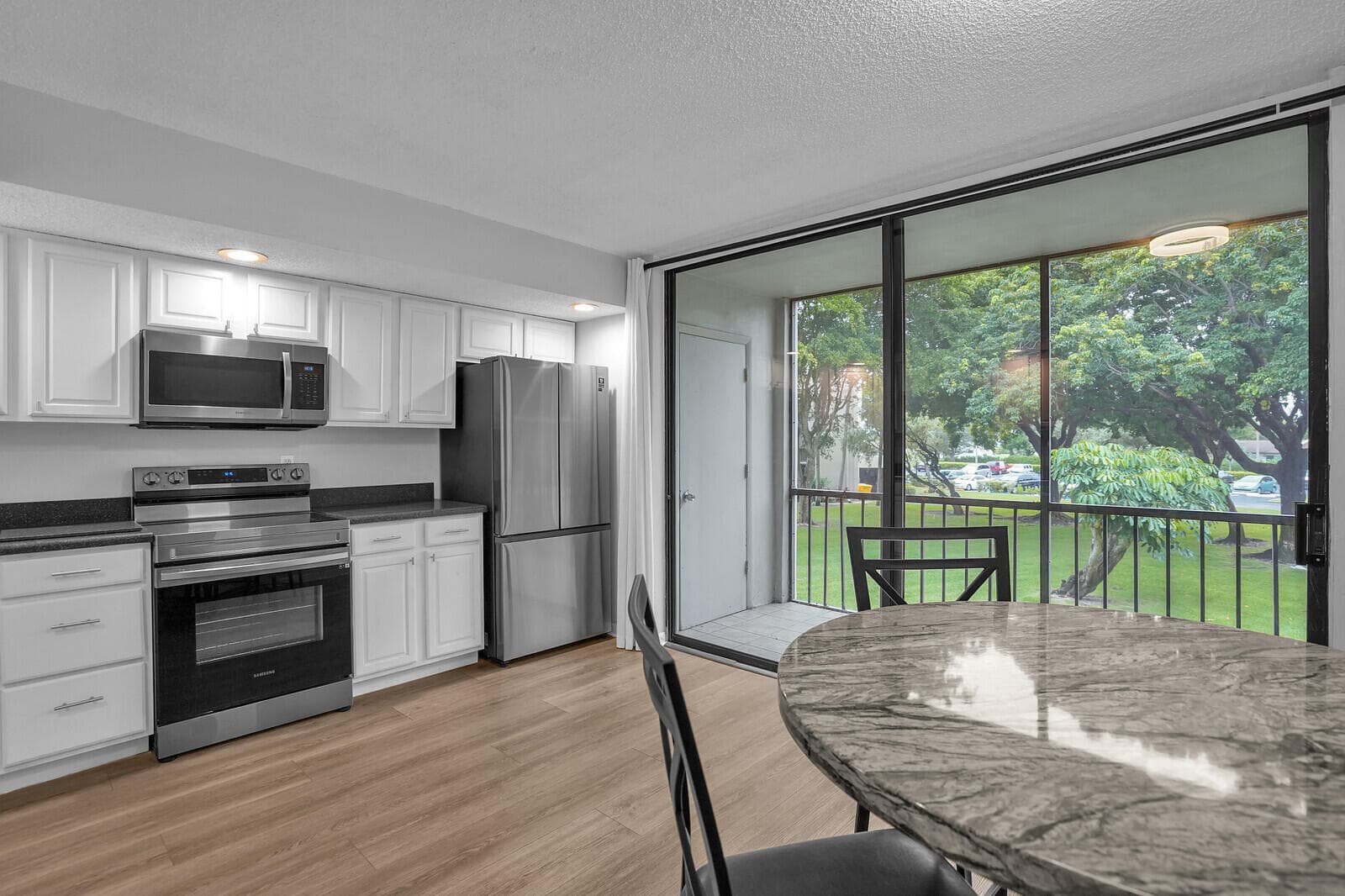 5190 Las Verdes Circle 214, Delray Beach, FL 33484 — photo