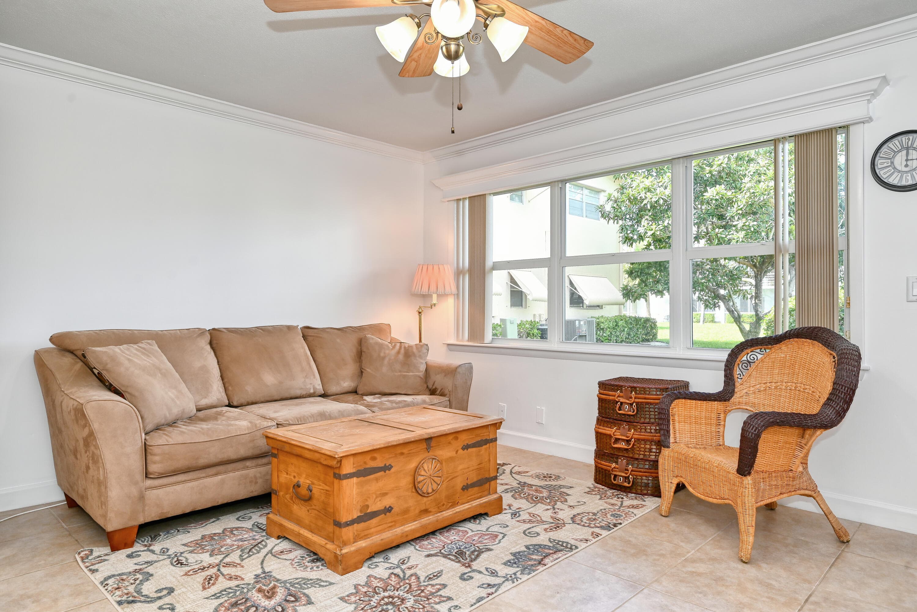 102 Coventry E 102, West Palm Beach, FL 33417 — photo 3 of 19