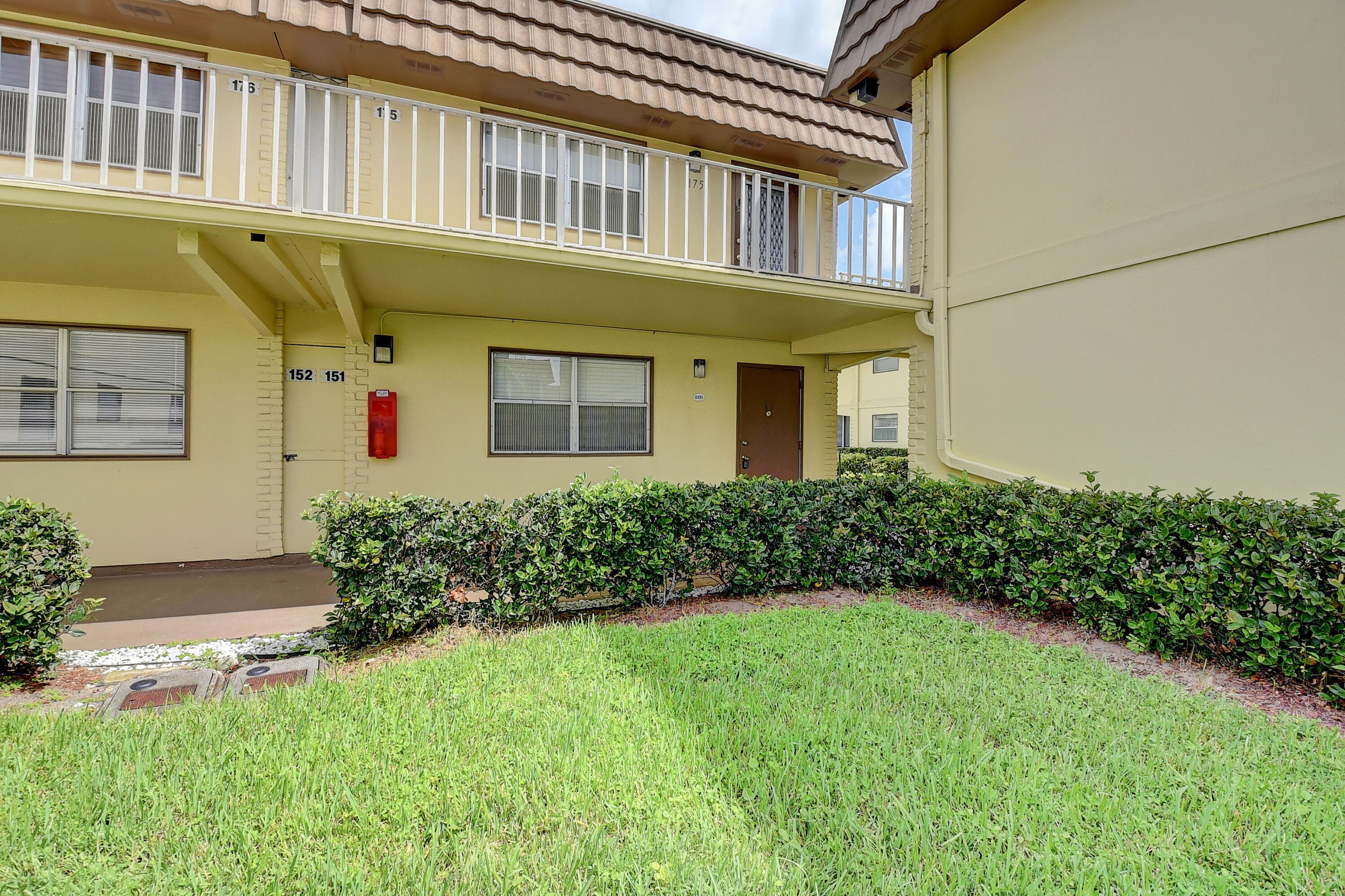 151 Saxony D 151, Delray Beach, FL 33446 — photo 5 of 43
