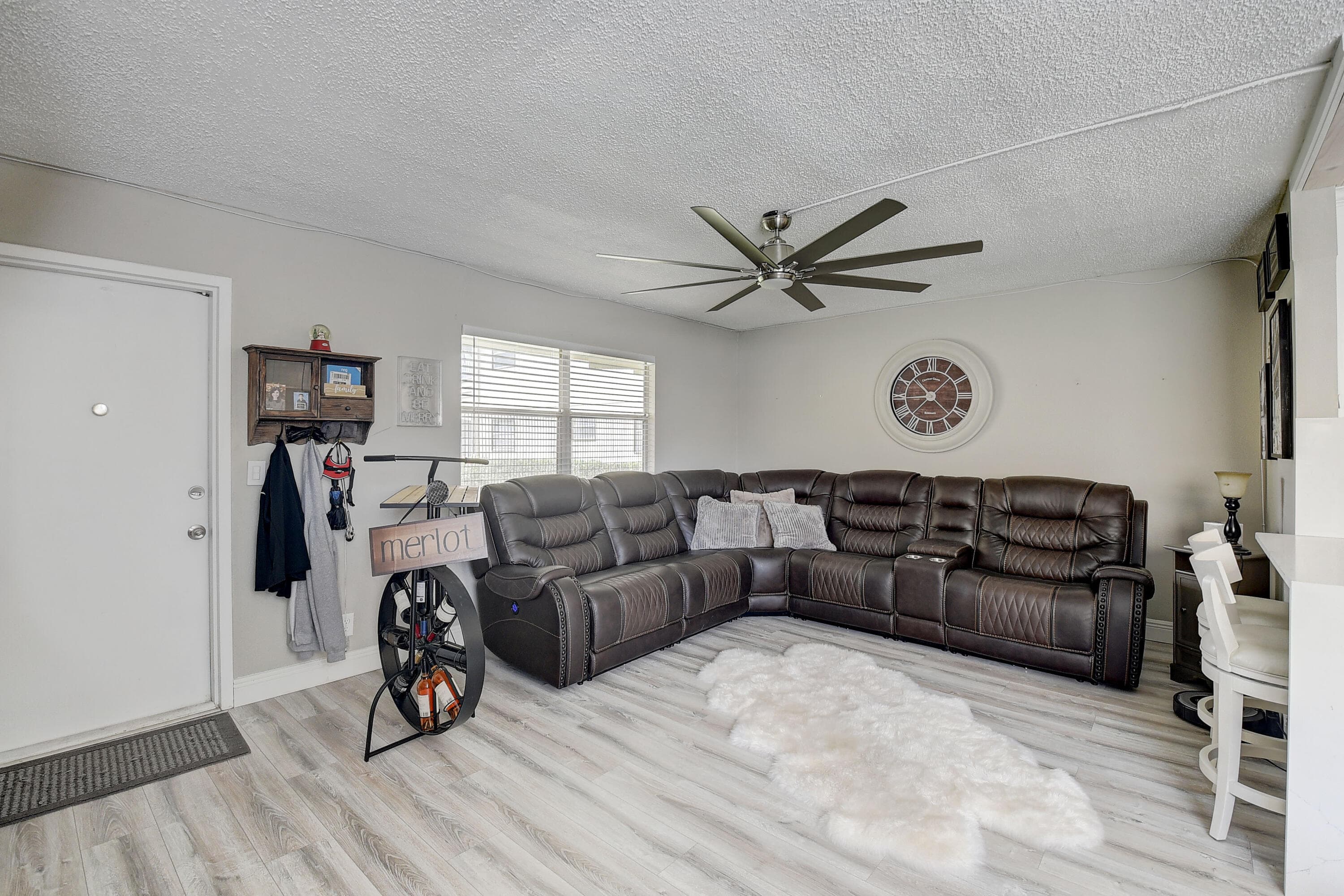 151 Saxony D 151, Delray Beach, FL 33446 — photo 6 of 43