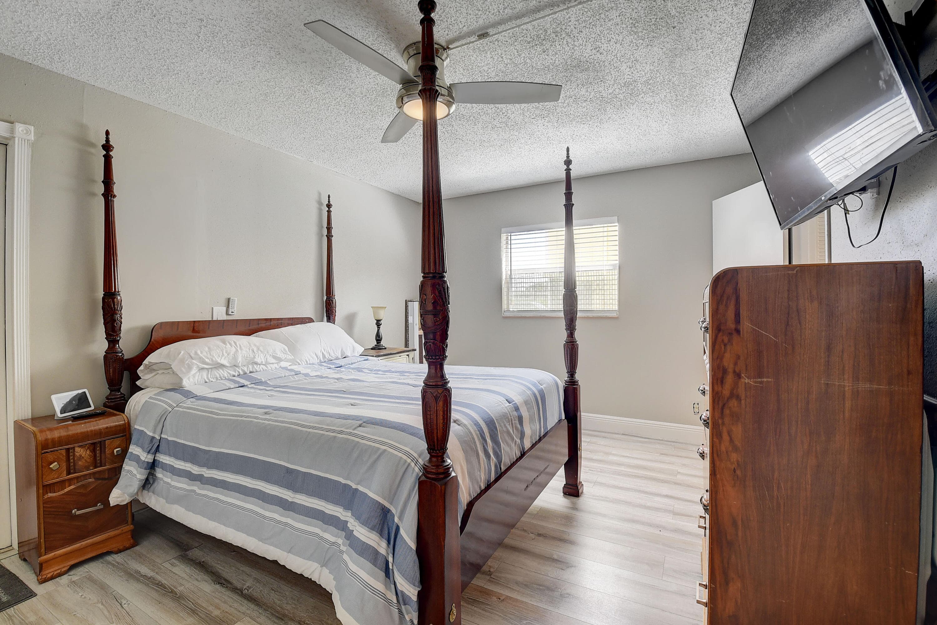151 Saxony D 151, Delray Beach, FL 33446 — photo 16 of 43