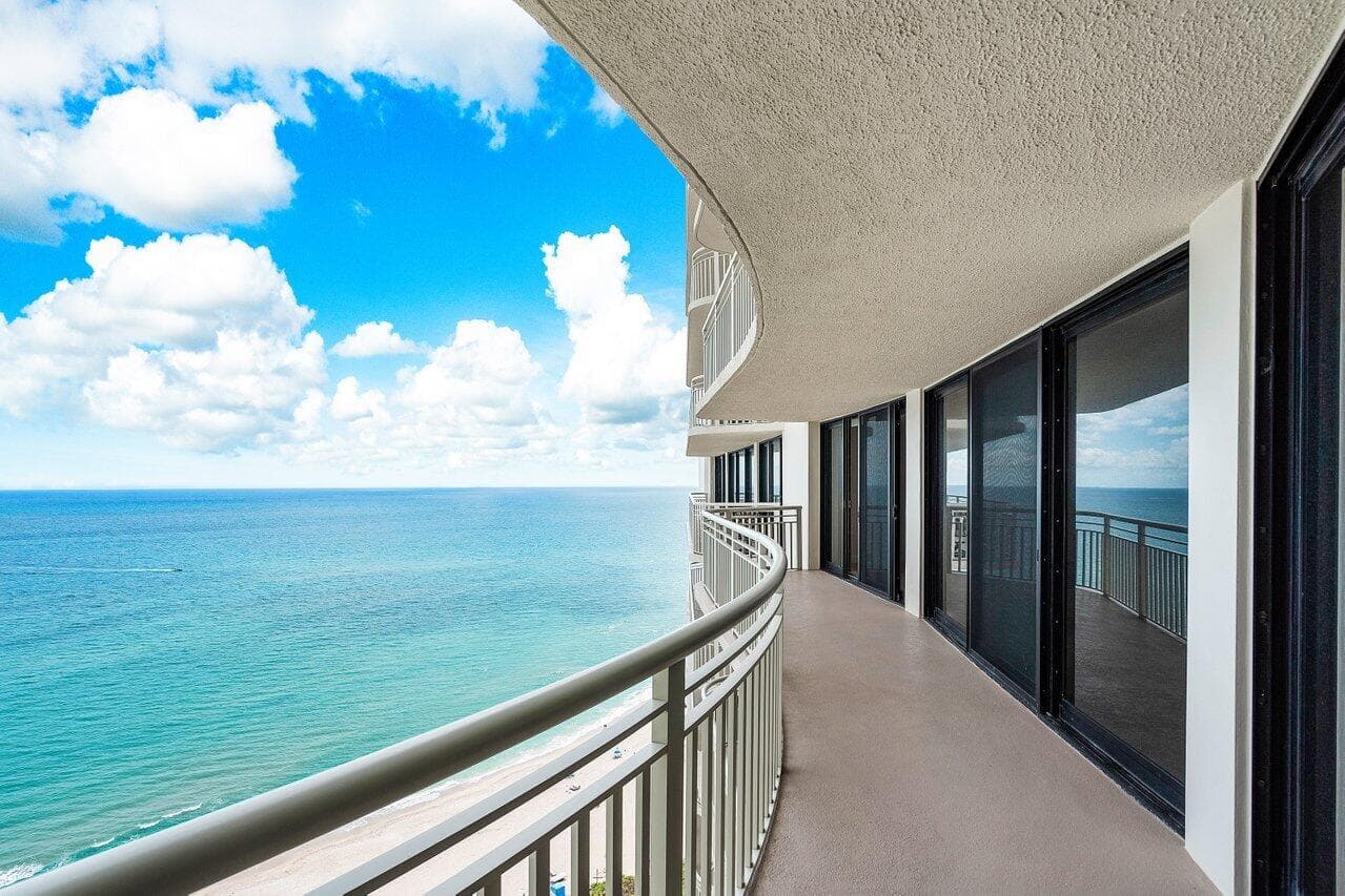 3000 N Ocean Drive 33e, Singer Island, FL 33404 — photo 2 of 51