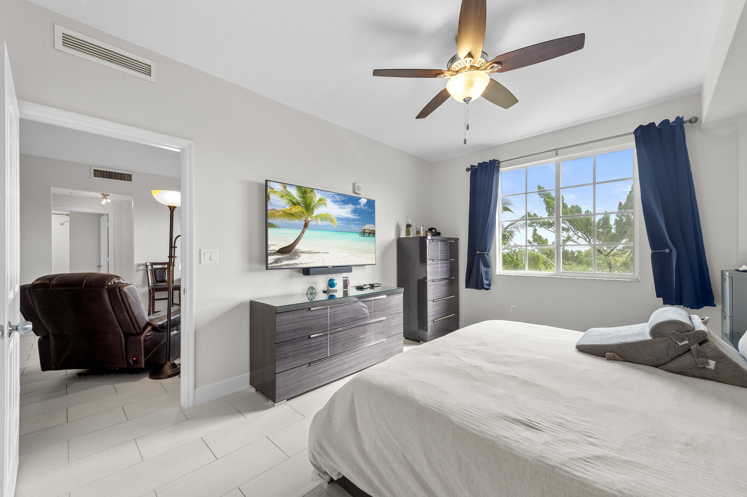 255 NE 3rd Avenue 2401, Delray Beach, FL 33444 — photo 14 of 30