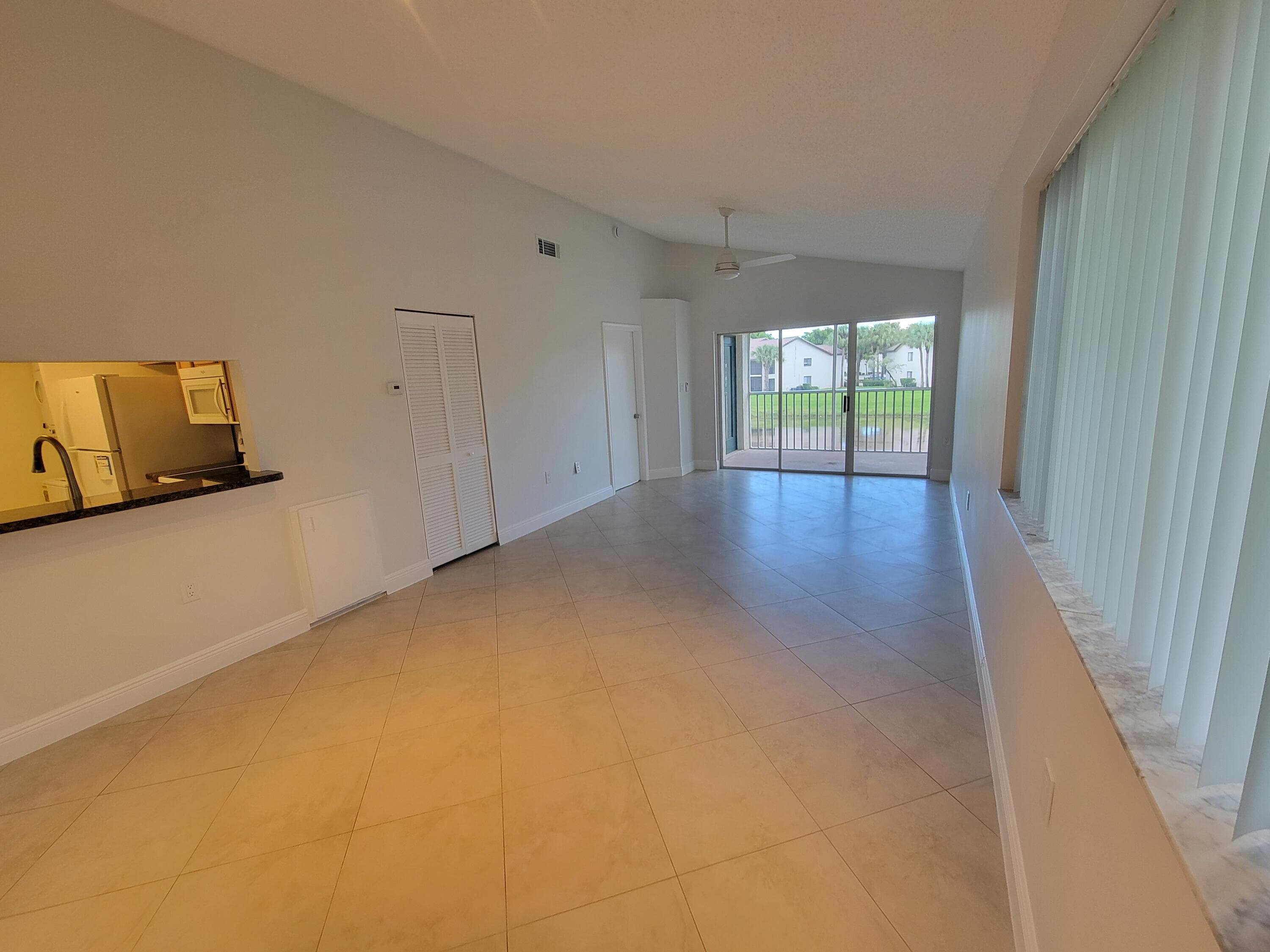 4208 Glenmoor Drive, West Palm Beach, FL 33409 — photo 9 of 36