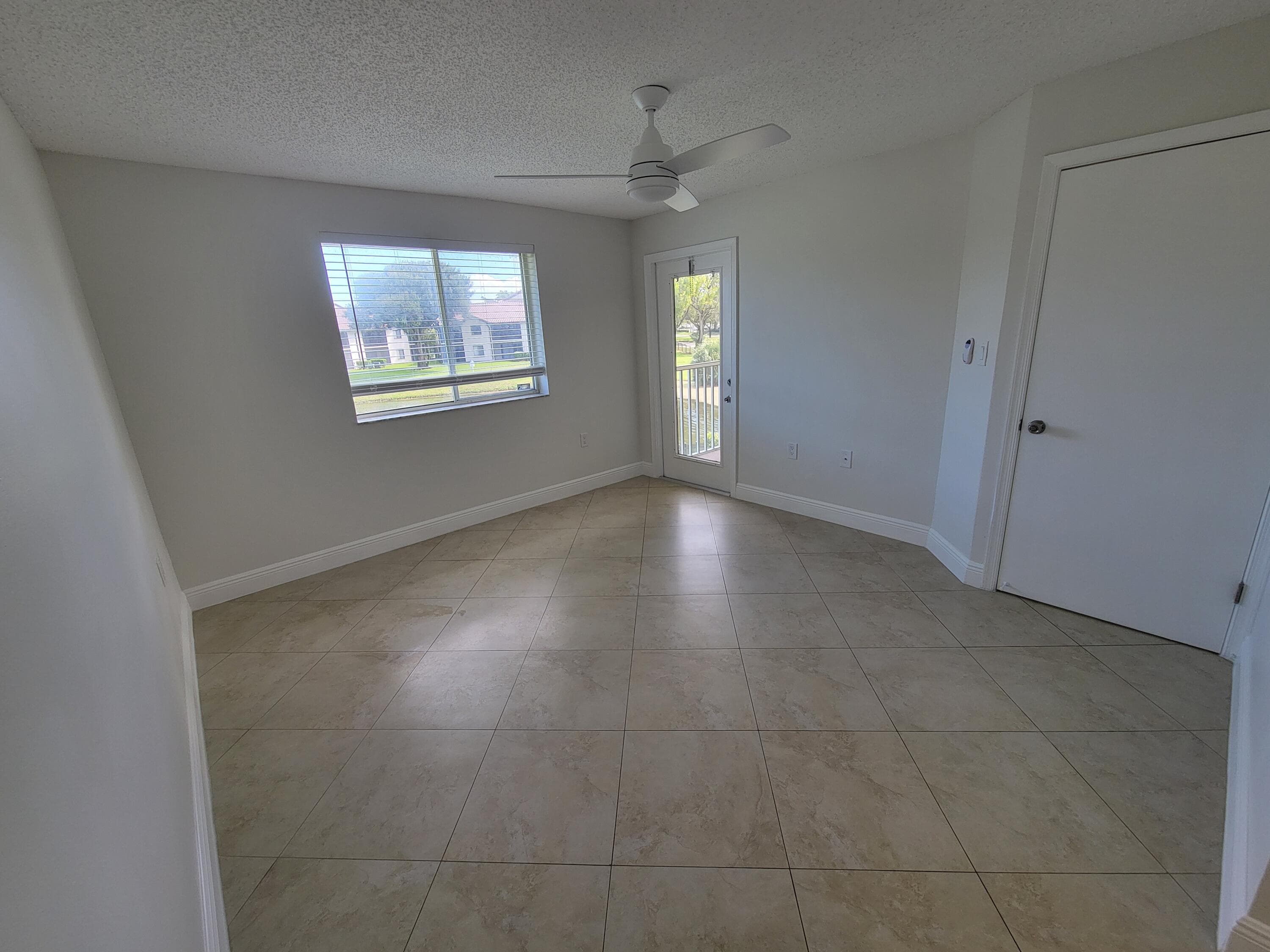 4208 Glenmoor Drive, West Palm Beach, FL 33409 — photo 12 of 36