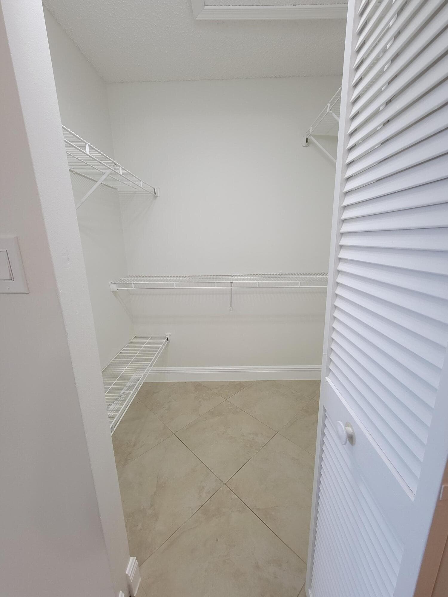 4208 Glenmoor Drive, West Palm Beach, FL 33409 — photo 14 of 36