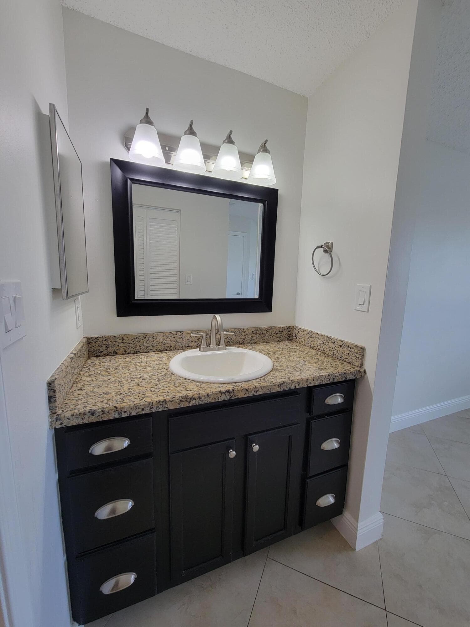 4208 Glenmoor Drive, West Palm Beach, FL 33409 — photo 20 of 36