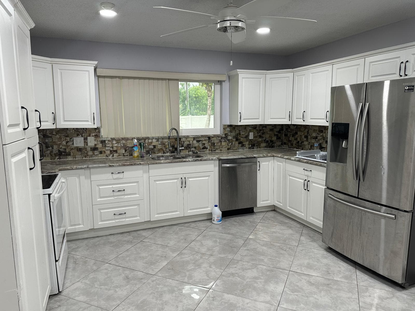 1616 Crandon Avenue, Mangonia Park, FL 33407 — photo 3 of 4