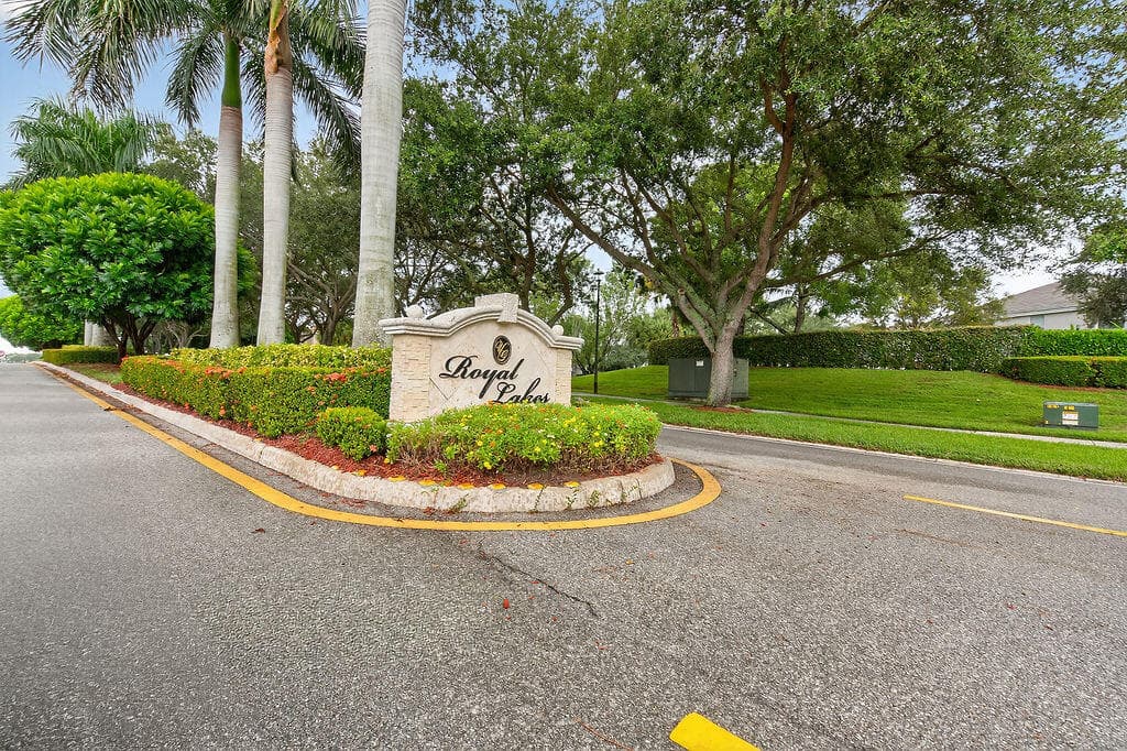 212 Berenger Walk, Royal Palm Beach, FL 33414 — photo 33 of 33