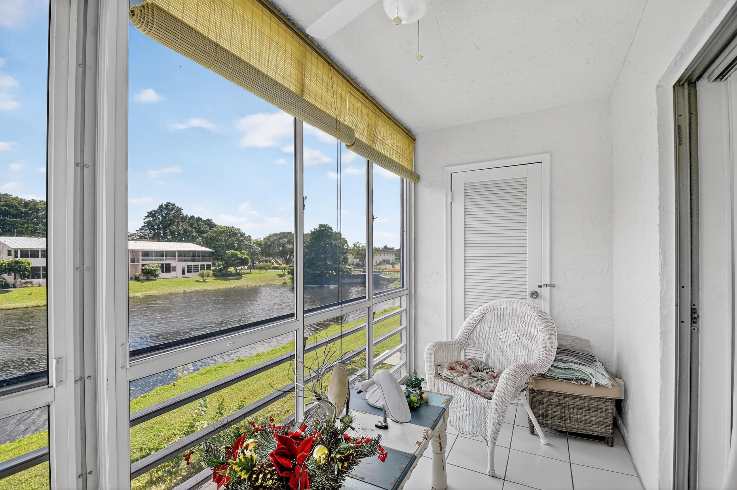 204 Oxford 300, West Palm Beach, FL 33417 — photo 15 of 39