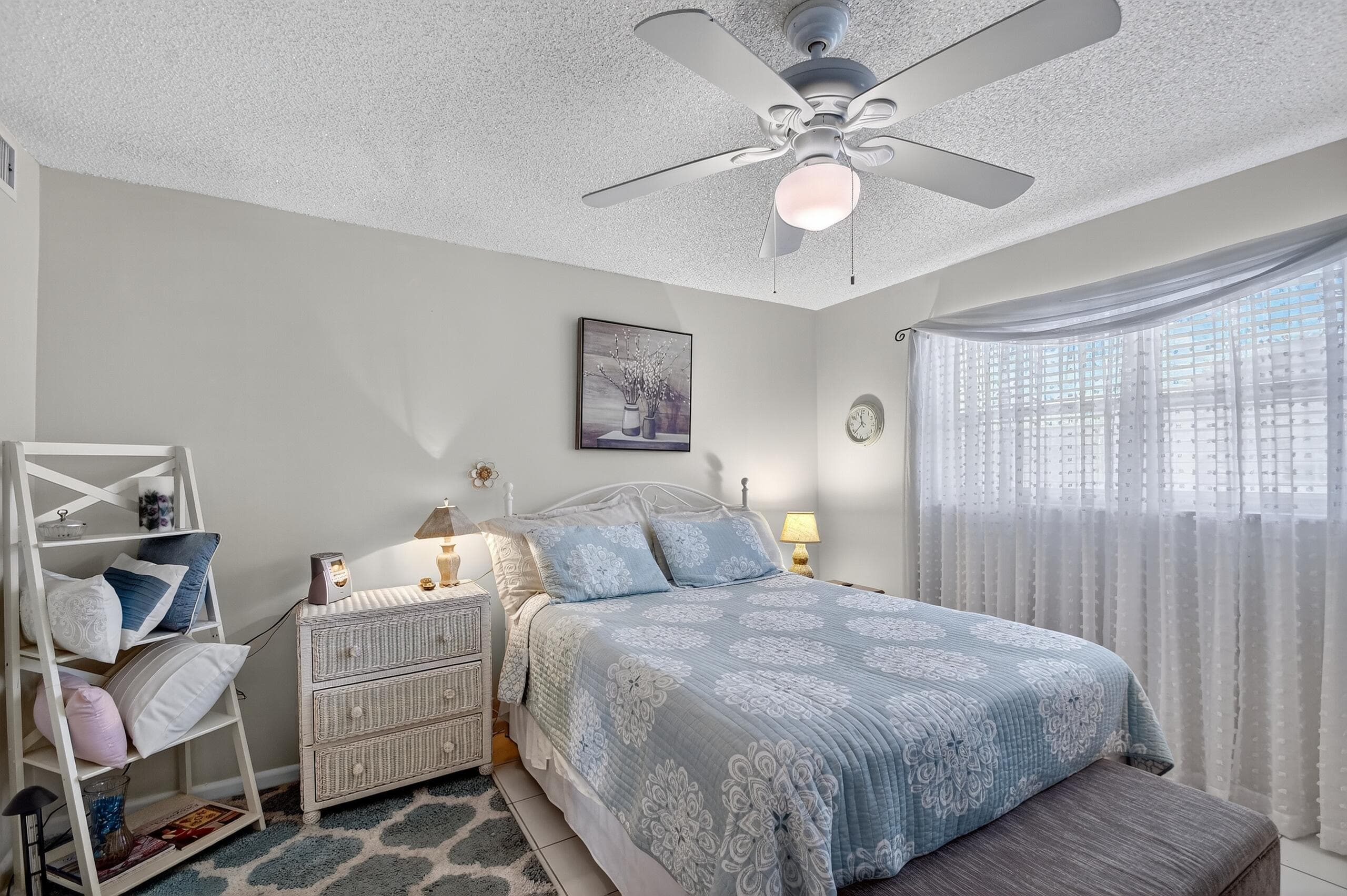 204 Oxford 300, West Palm Beach, FL 33417 — photo 24 of 39