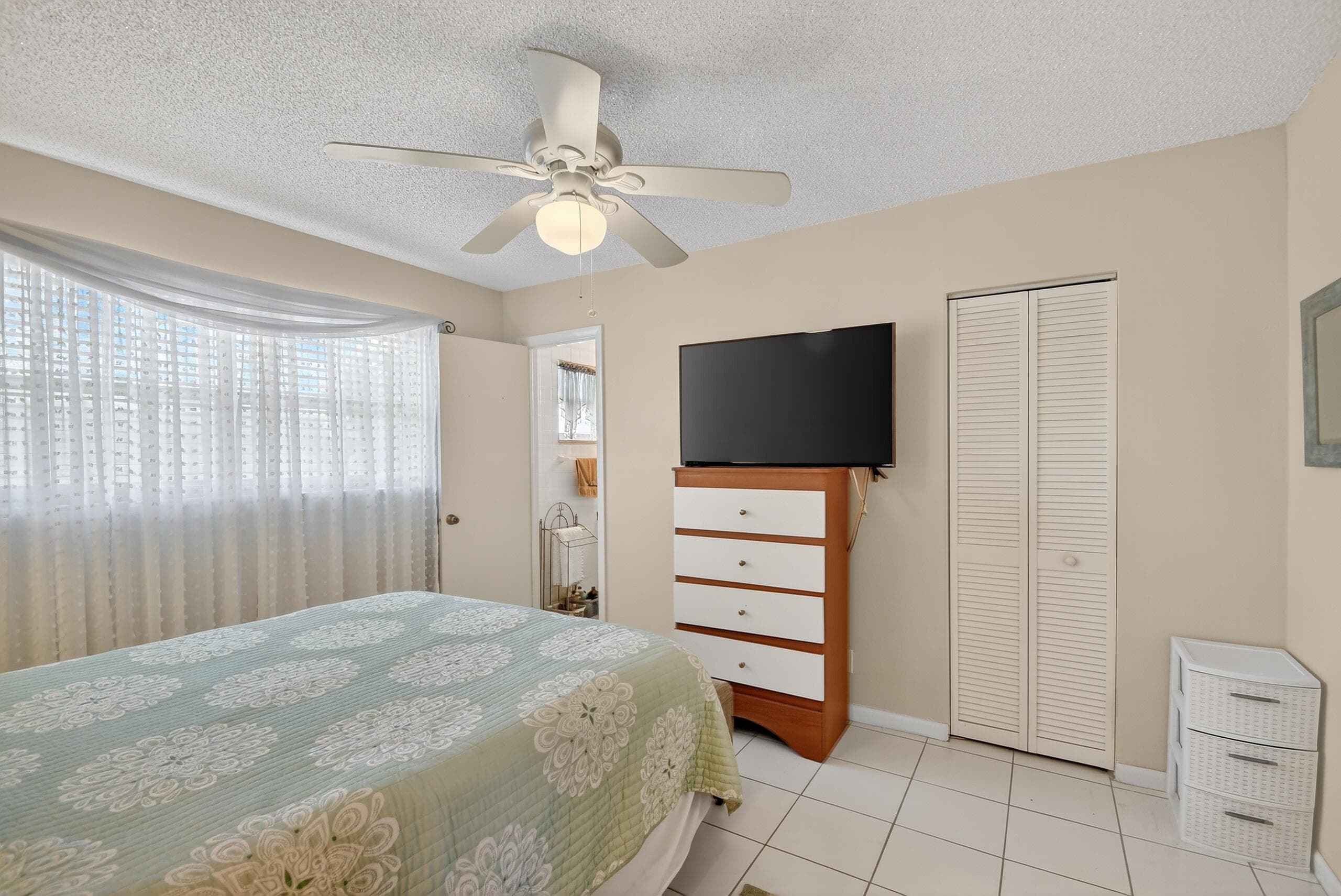 204 Oxford 300, West Palm Beach, FL 33417 — photo 25 of 39