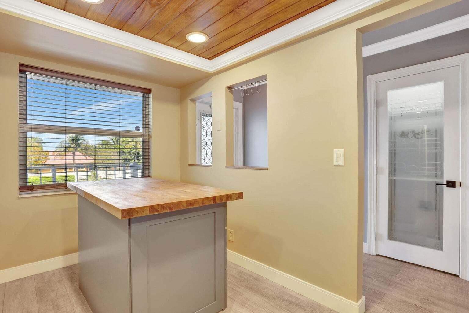 7800 NW 18th Street 201, Margate, FL 33063 — photo 6 of 31