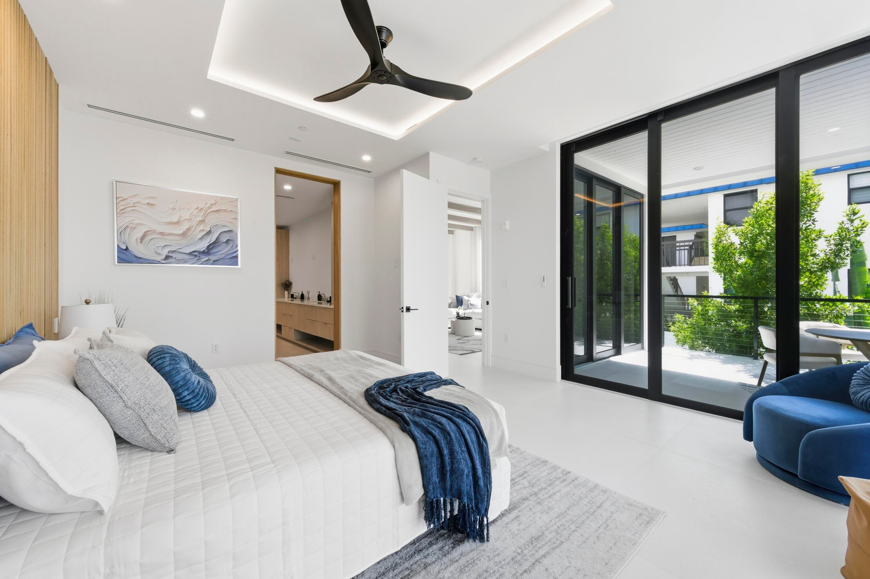 2323 Lake Drive 201, Singer Island, FL 33404 — photo 17 of 60