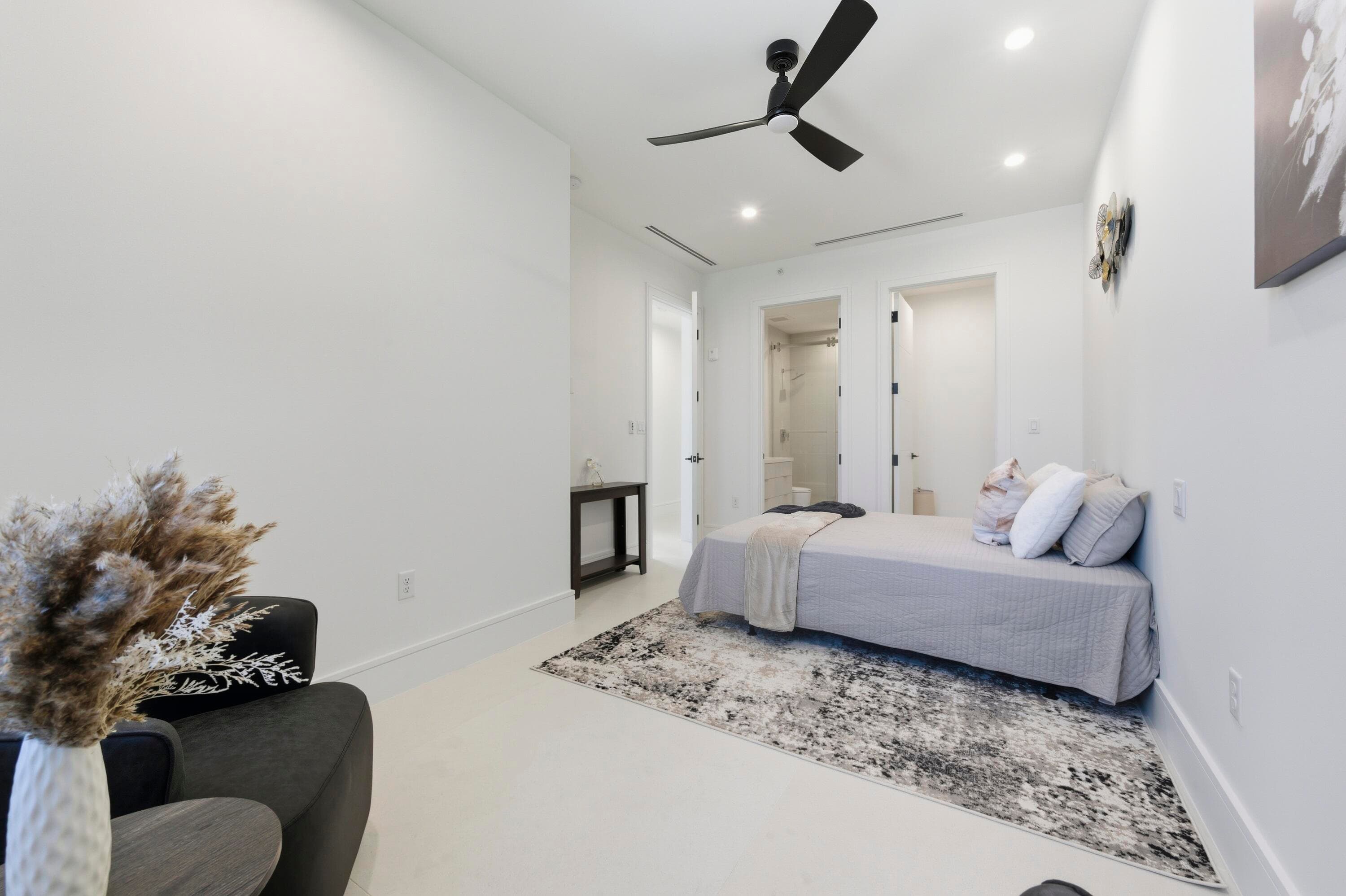 2323 Lake Drive 201, Singer Island, FL 33404 — photo 35 of 60