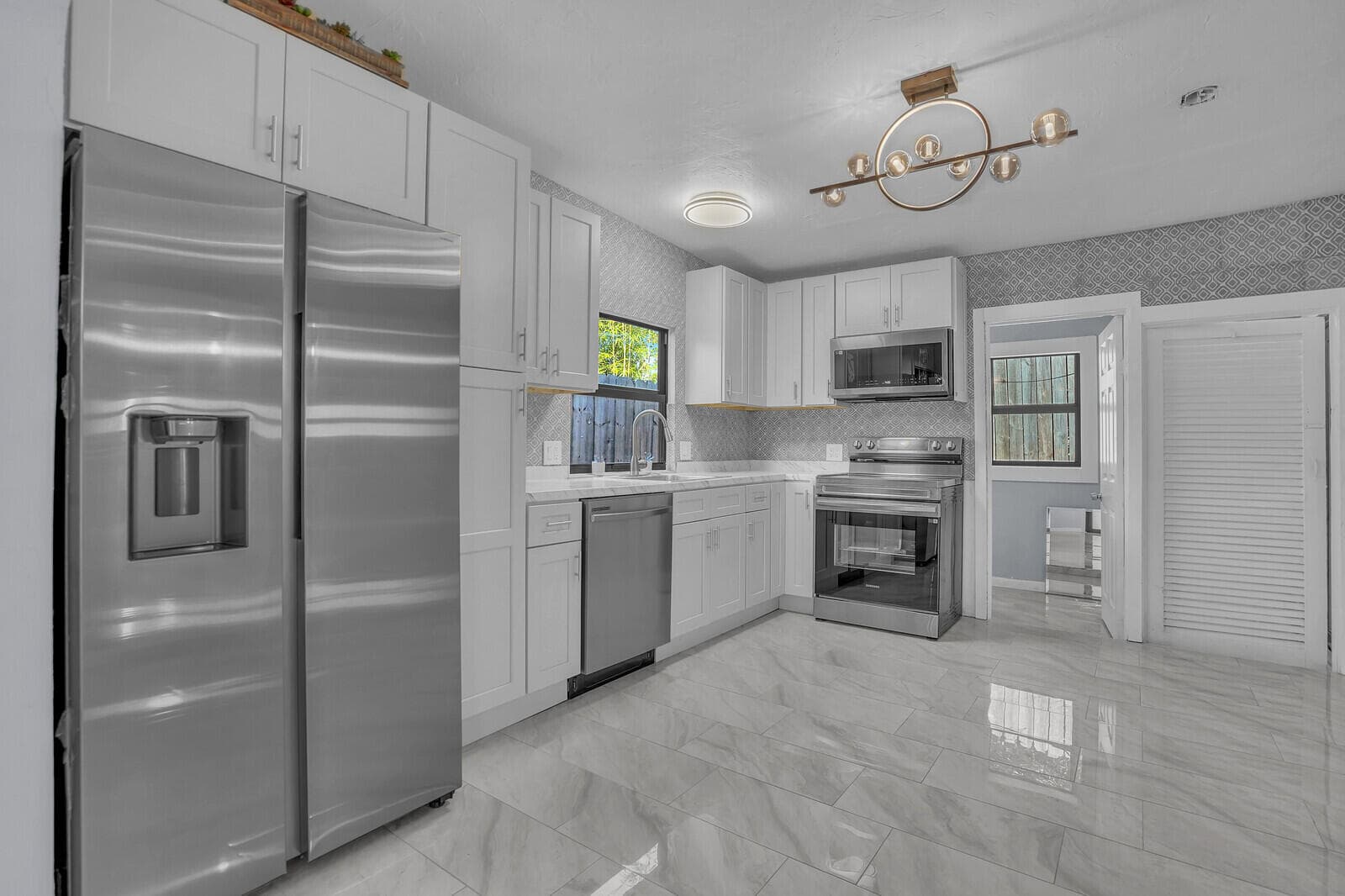 503 58th Street, West Palm Beach, FL 33407 — photo 10 of 36