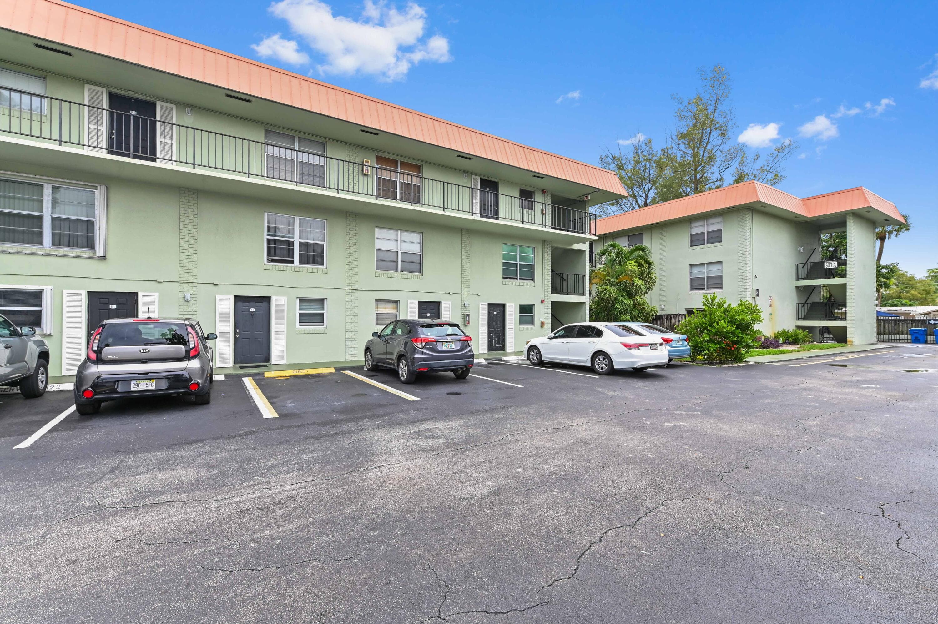 803 W Oakland Park Boulevard A7, Oakland Park, FL 33311 — photo 1 of 25