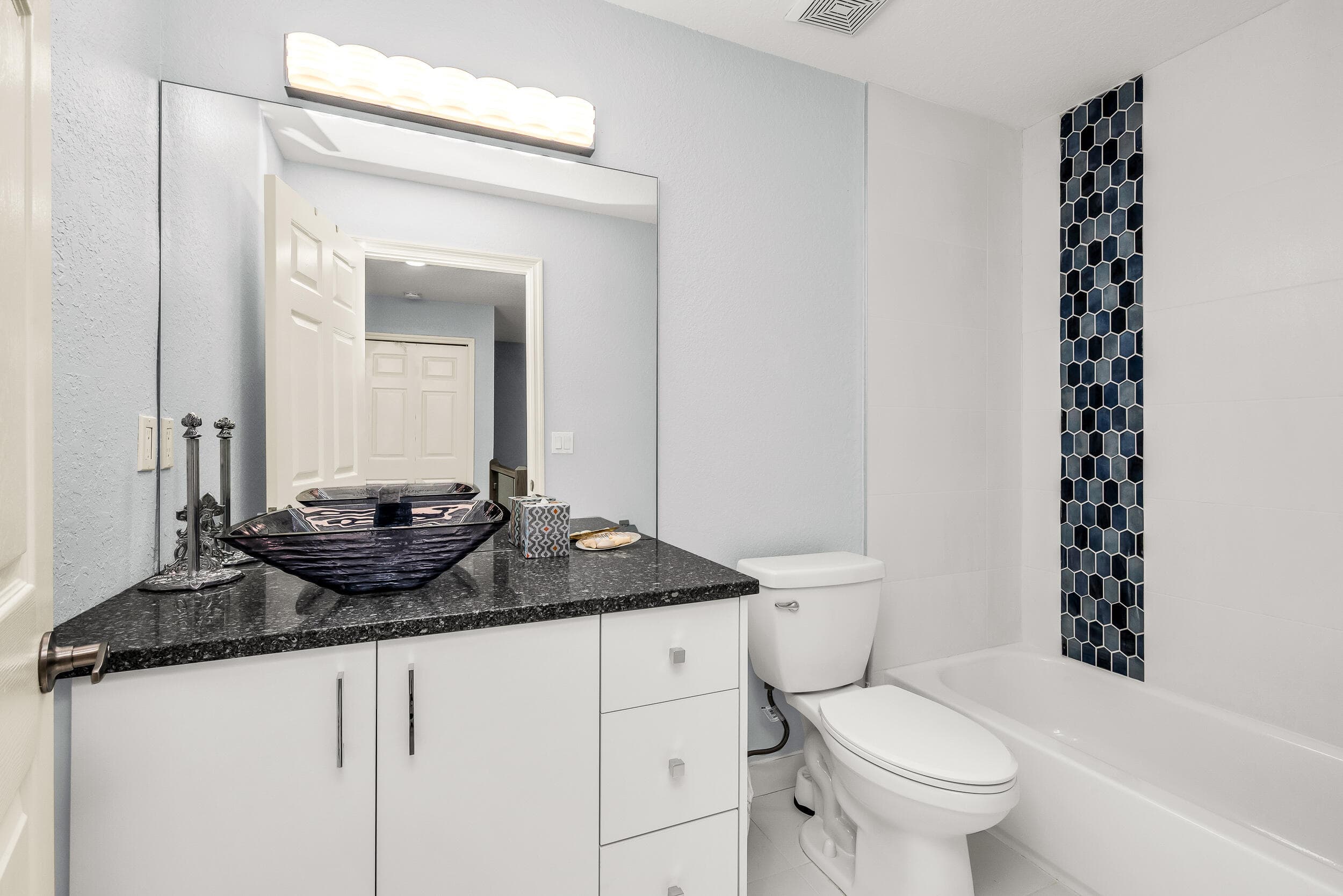 2115 S Ocean Boulevard 2, Delray Beach, FL 33483 — photo 19 of 58