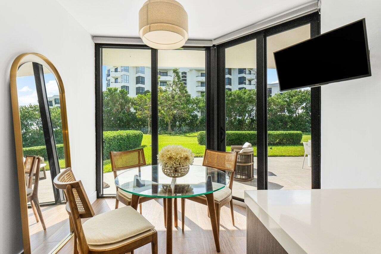 3100 S Ocean Boulevard 105s, Palm Beach, FL 33480 — photo 8 of 41