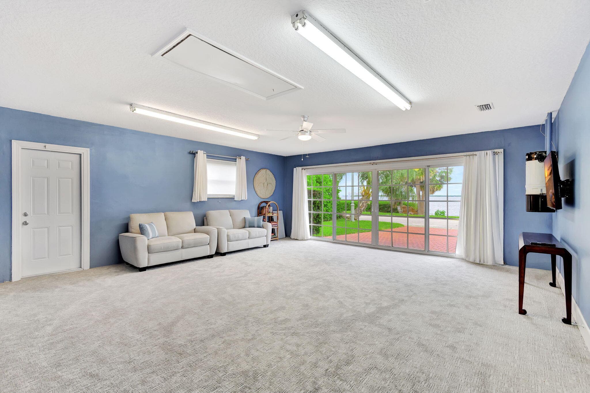 1141 Pine Point Road, West Palm Beach, FL 33404 — photo 13 of 42