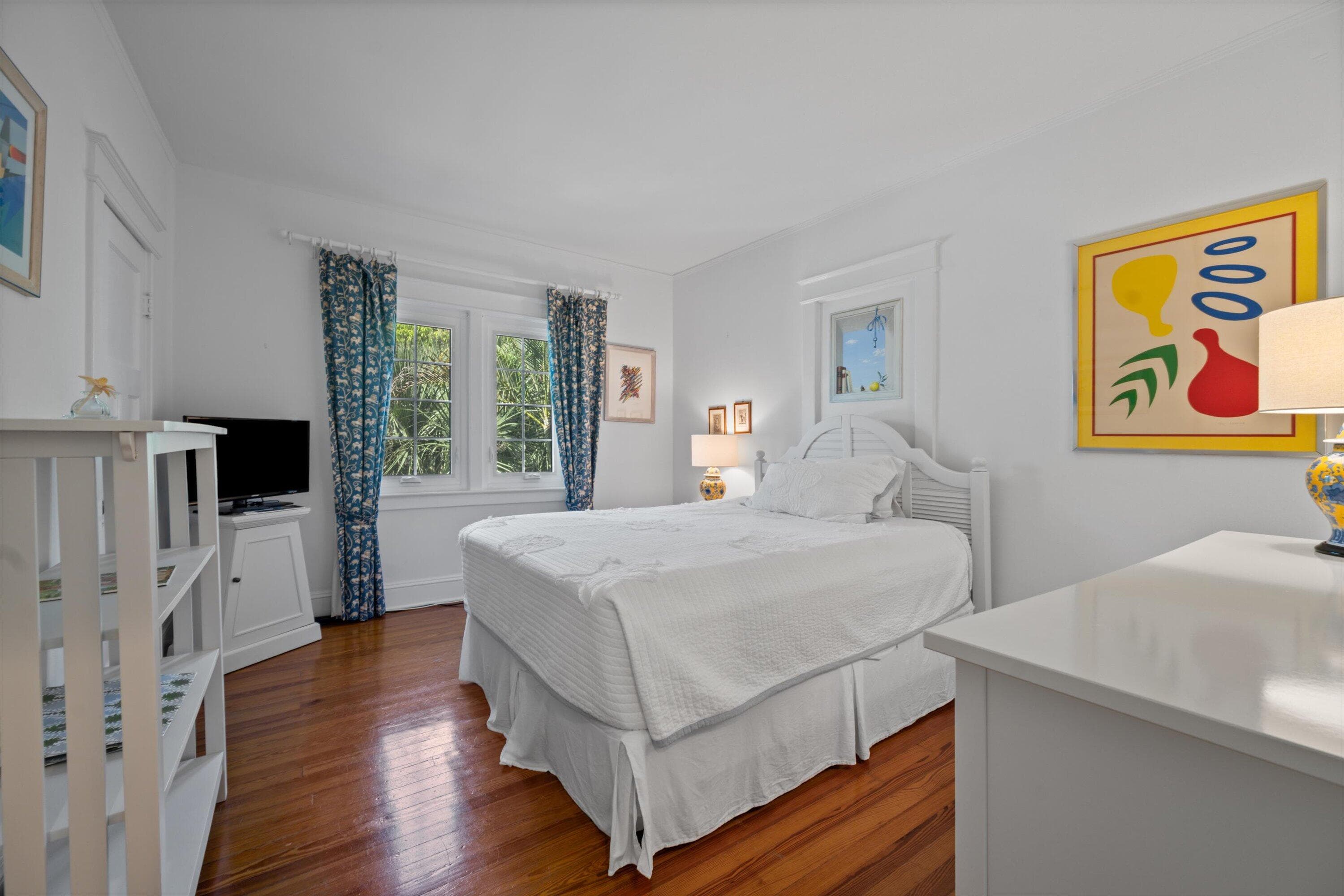 141 Chilean Avenue, Palm Beach, FL 33480 — photo 22 of 28