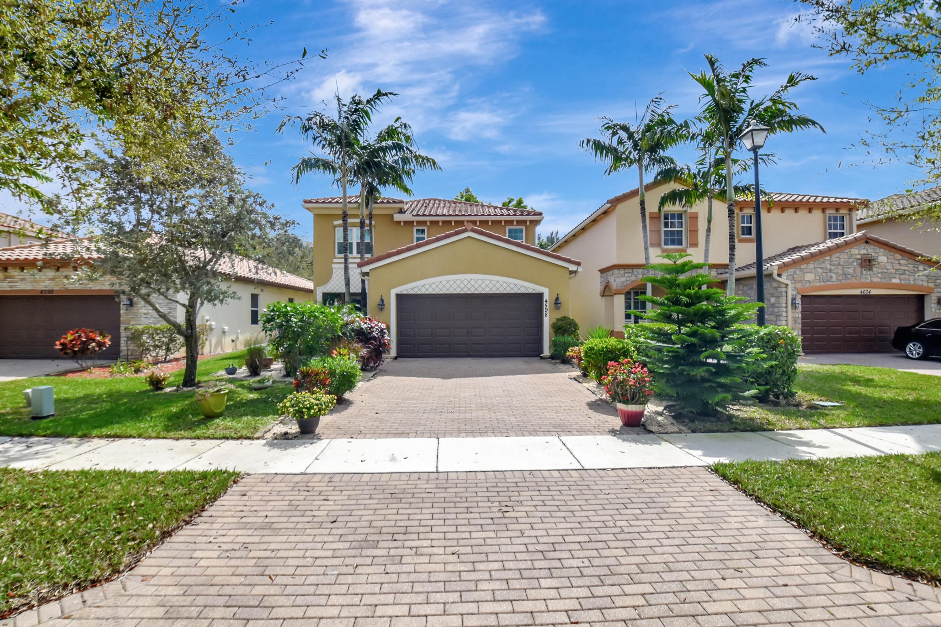 4598 Capital Drive, Lake Worth, FL 33463 — photo 2 of 28