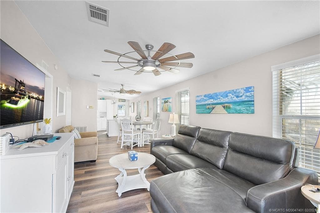 1092 Nettles Boulevard, Jensen Beach, FL 34957 — photo 15 of 35