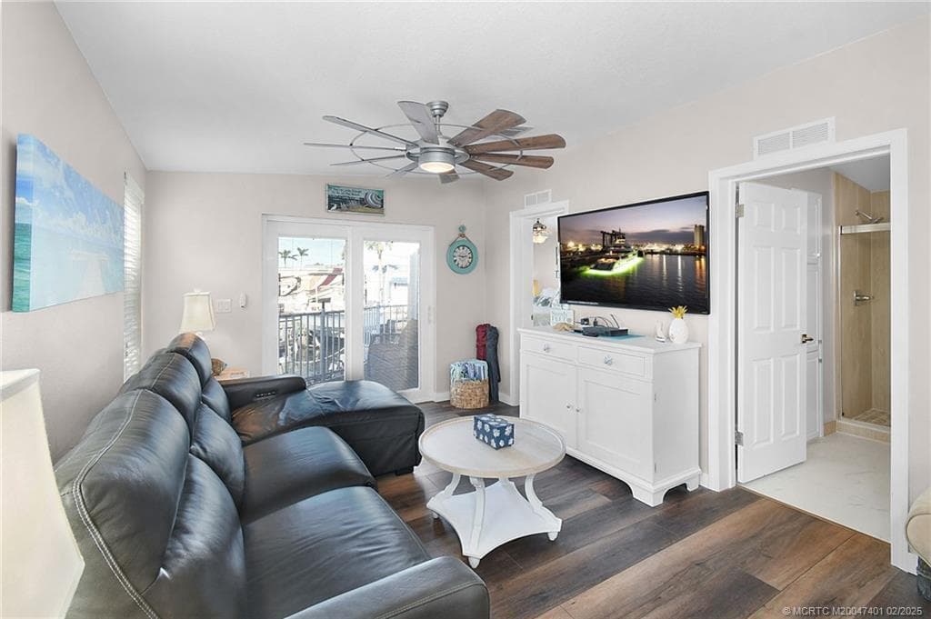 1092 Nettles Boulevard, Jensen Beach, FL 34957 — photo 13 of 35