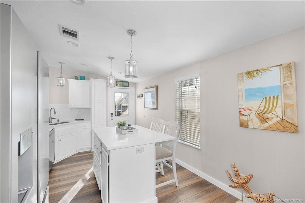 1092 Nettles Boulevard, Jensen Beach, FL 34957 — photo 8 of 35