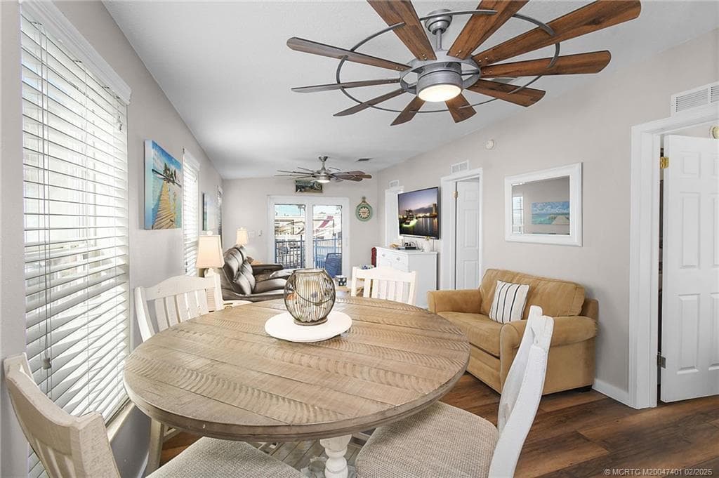 1092 Nettles Boulevard, Jensen Beach, FL 34957 — photo 7 of 35
