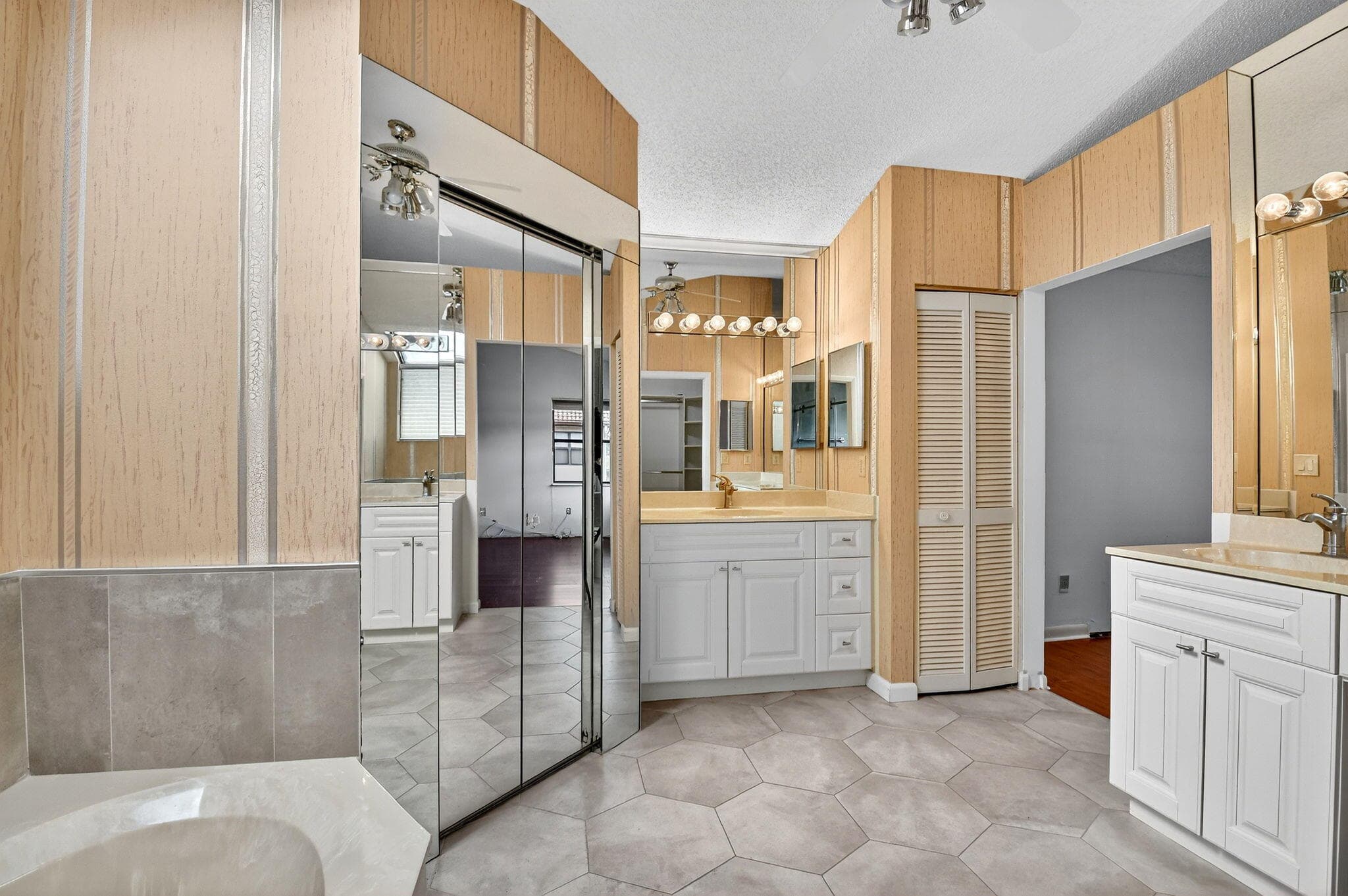 8225 Cassia Drive, Boynton Beach, FL 33472 — photo 20 of 64