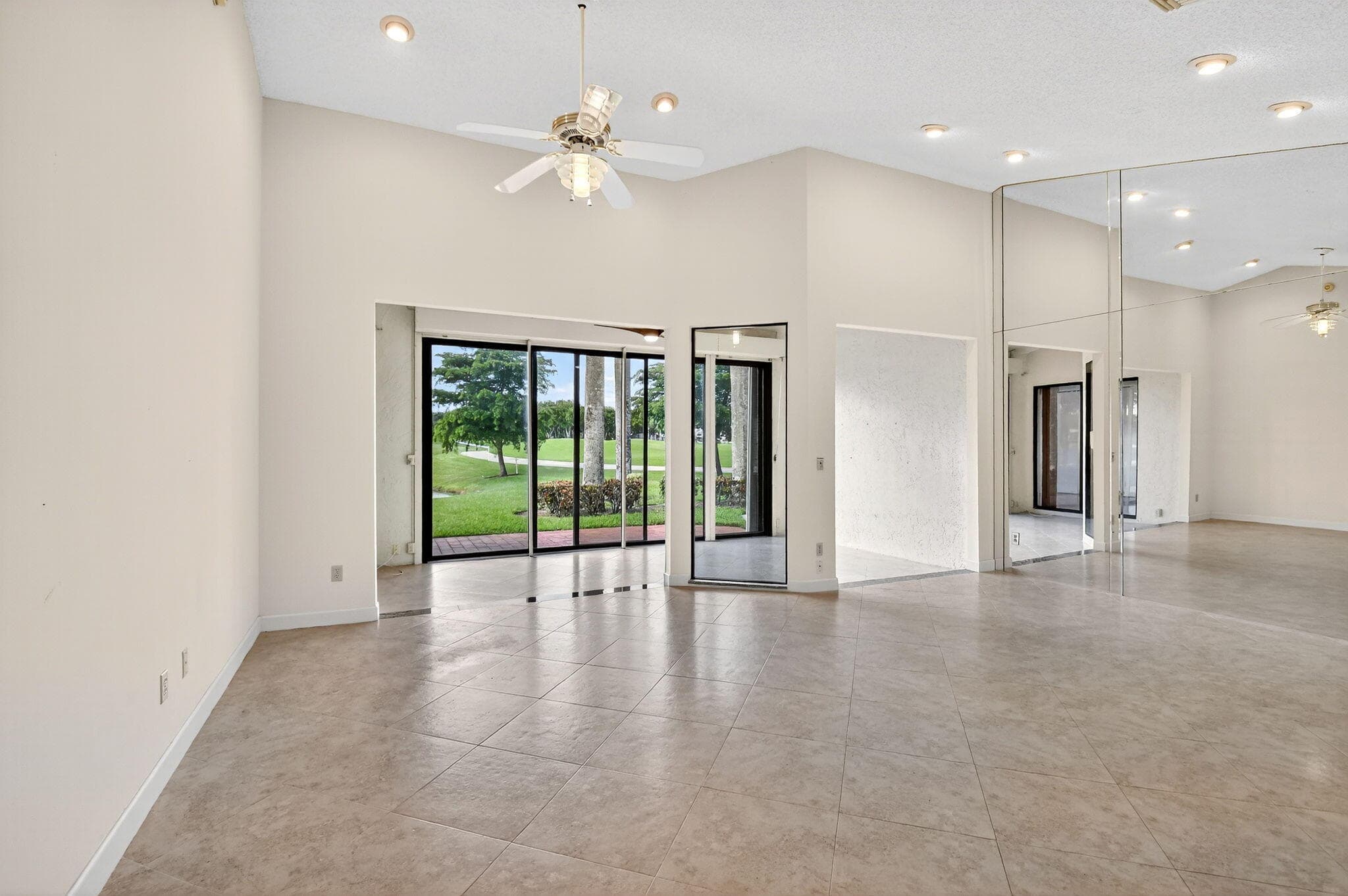 8225 Cassia Drive, Boynton Beach, FL 33472 — photo 7 of 64