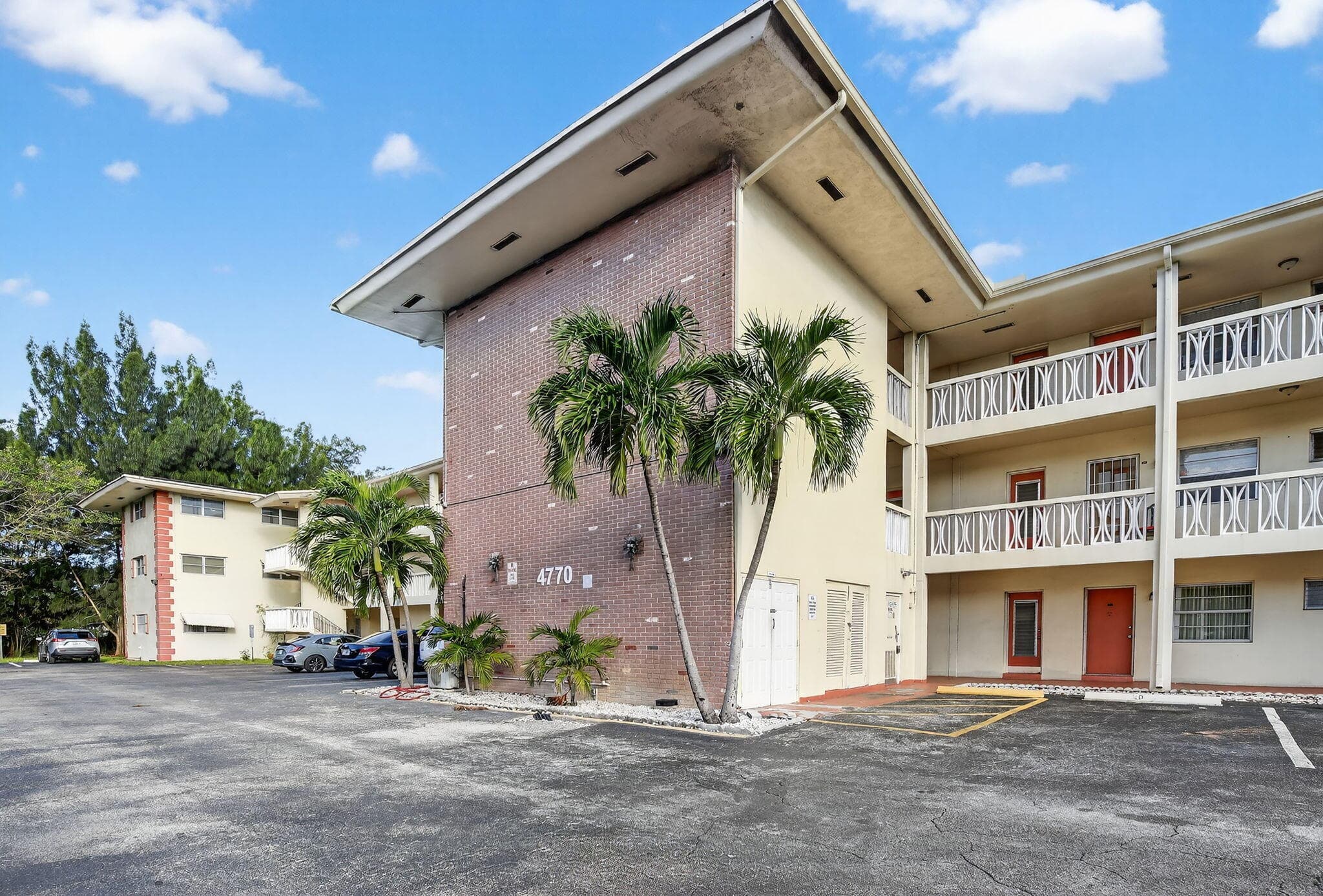 4770 NW 10th Court 104, Plantation, FL 33313 — photo 3 of 23