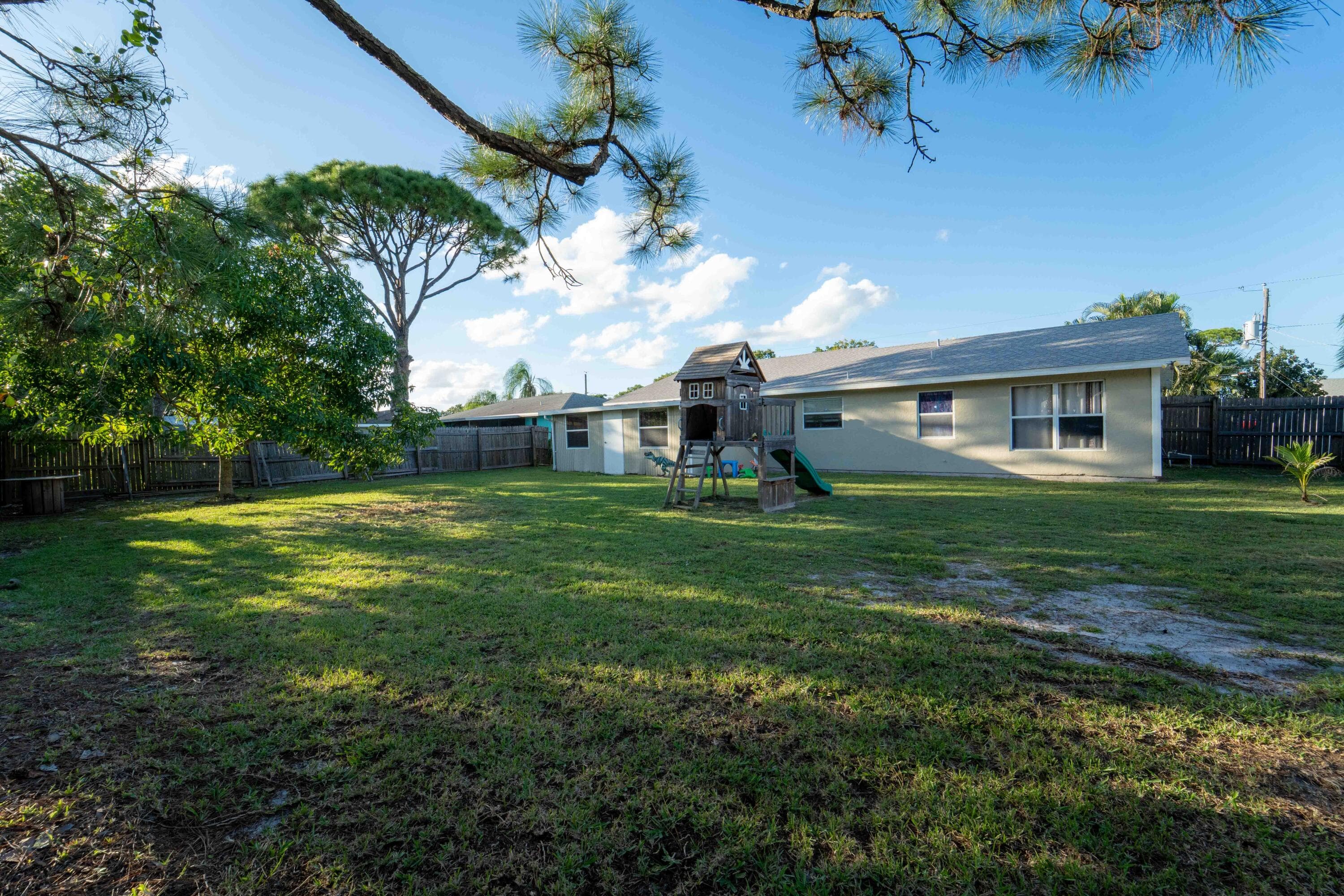 382 SE Evans Avenue, Port St. Lucie, FL 34984 — photo 18 of 23