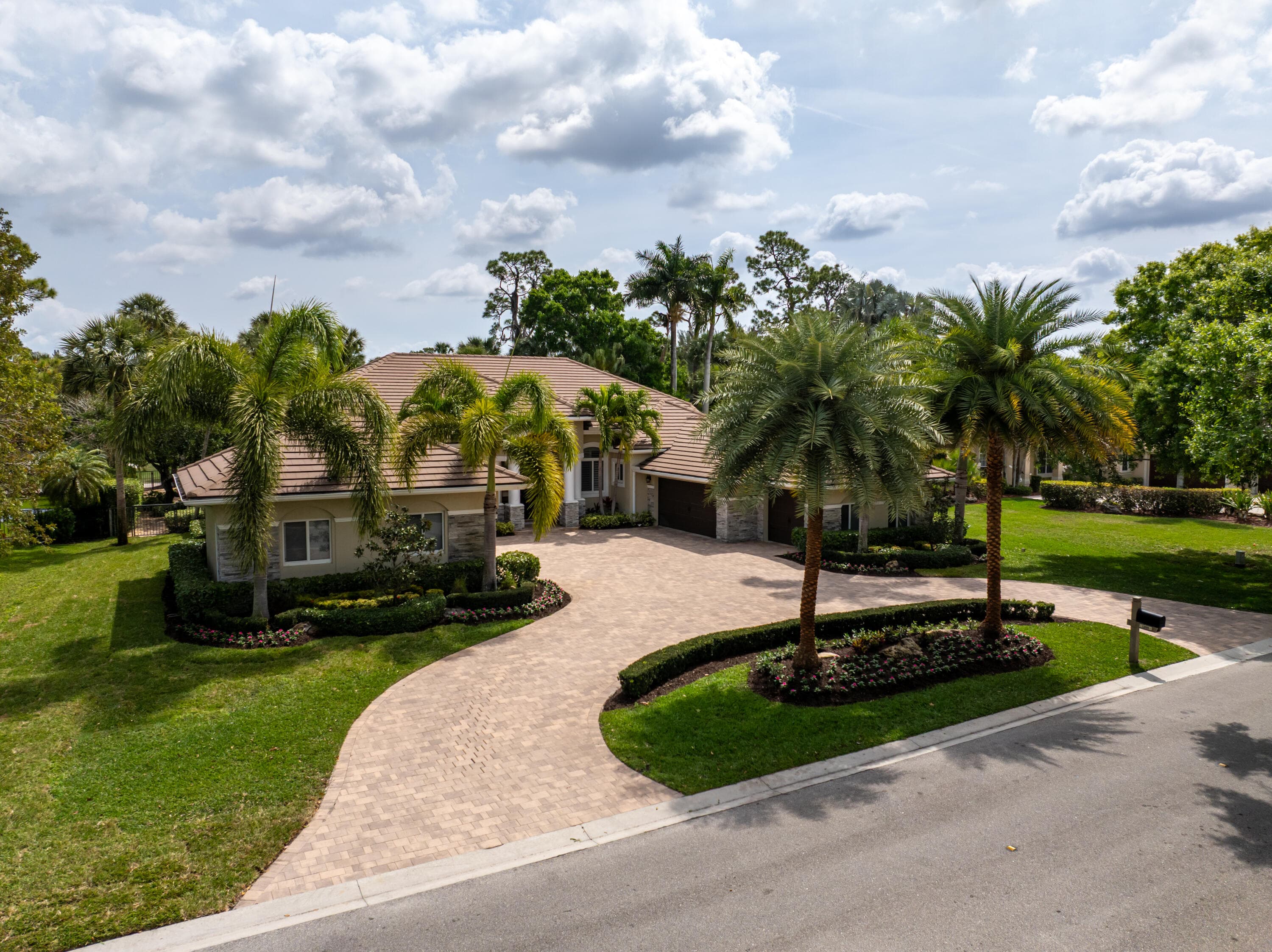 1209 Breakers West Boulevard, West Palm Beach, FL 33411 — photo 3 of 73