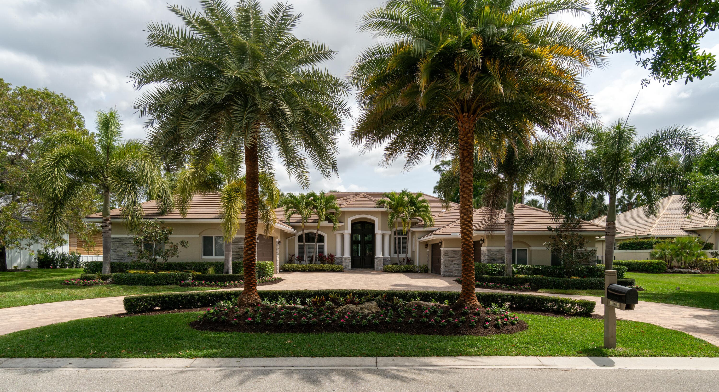 1209 Breakers West Boulevard, West Palm Beach, FL 33411 — photo 13 of 73
