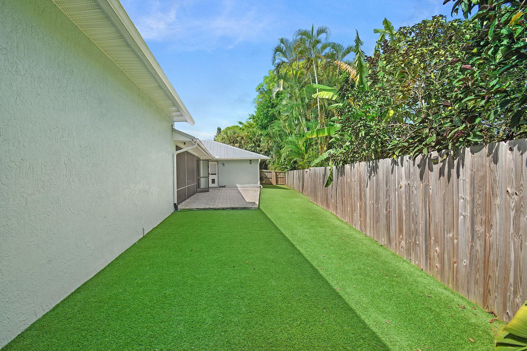 1225 SW Magnolia Bluff Drive, Palm City, FL 34990 — photo 38 of 52