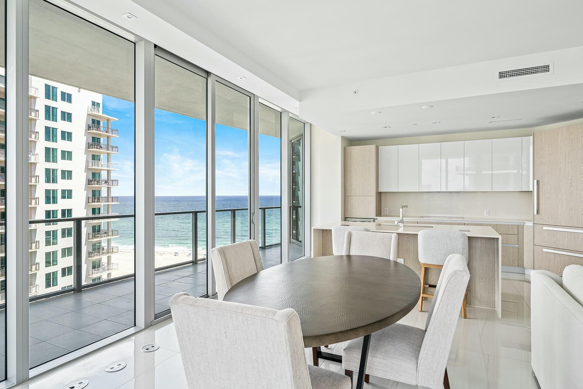 3100 N Ocean Drive H-1409, Singer Island, FL 33404 — photo 4 of 31