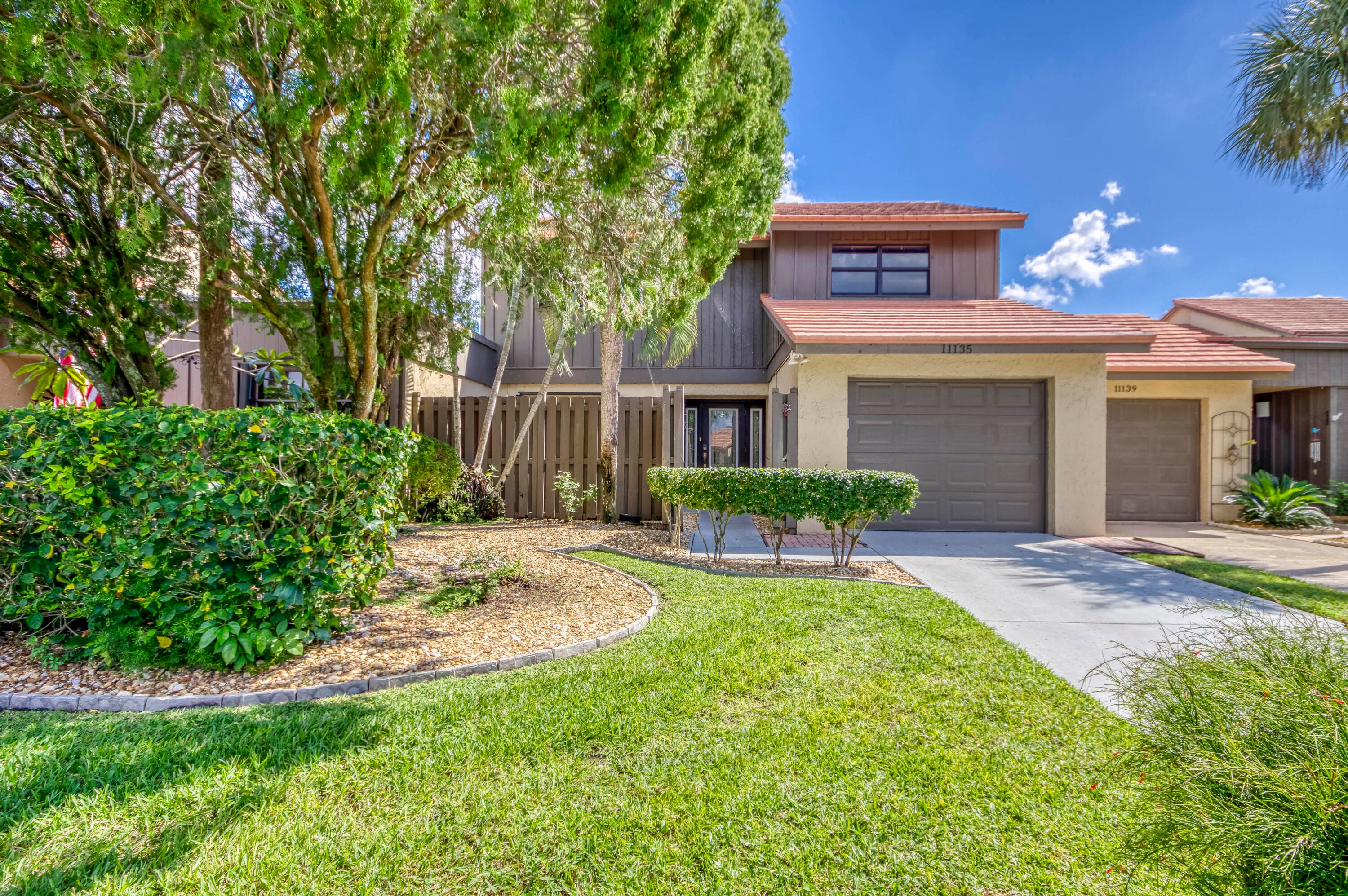 11135 Oakdale Road, Boynton Beach, FL 33437 — photo 2 of 42