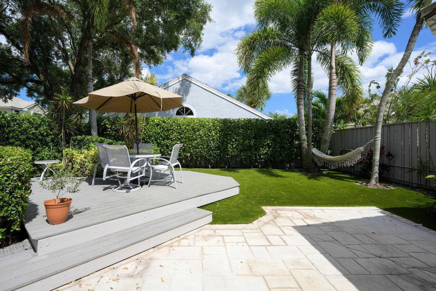 32 Admirals Court, Palm Beach Gardens, FL 33418 — photo 17 of 26